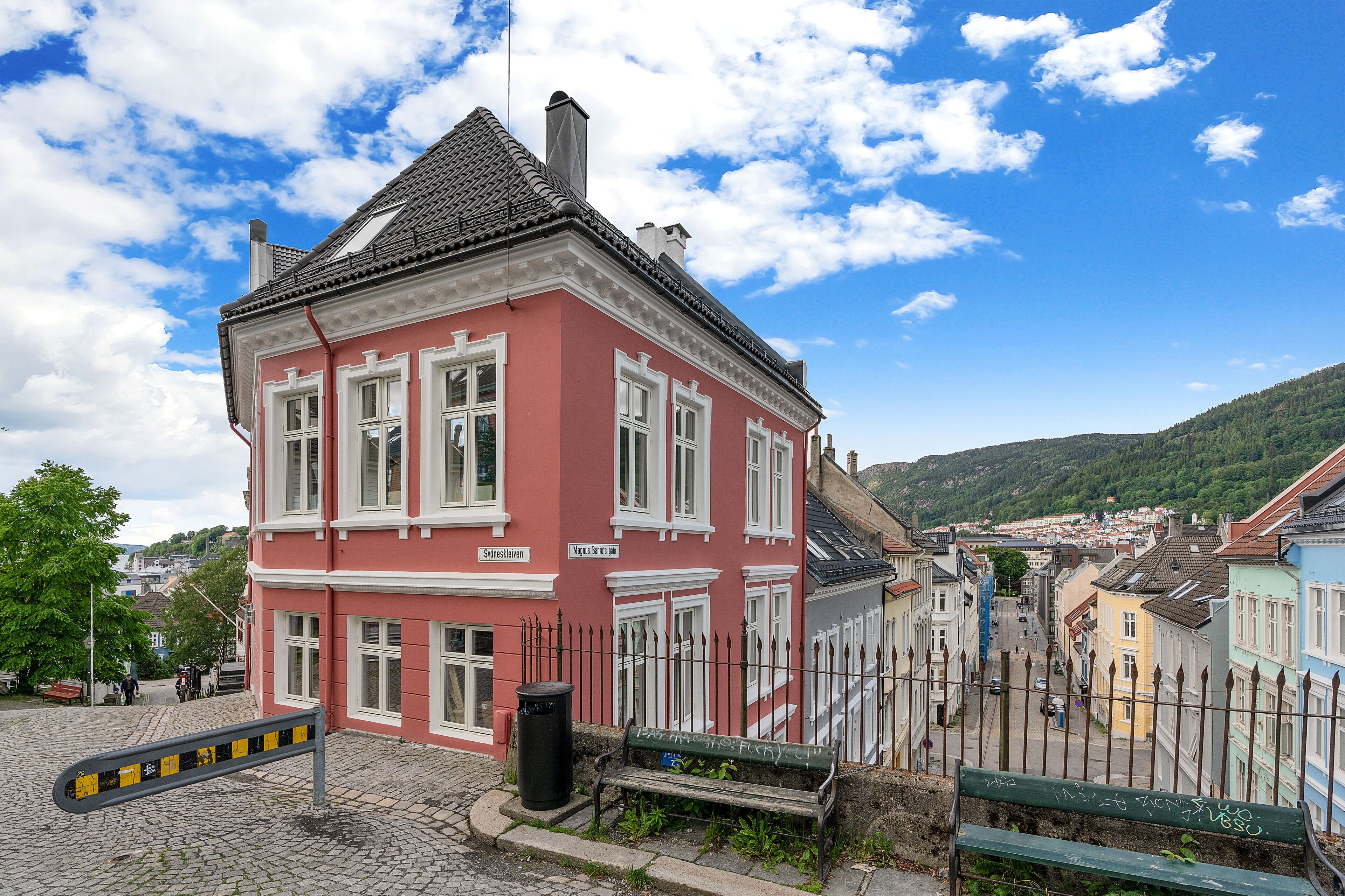 Barfot Apartments