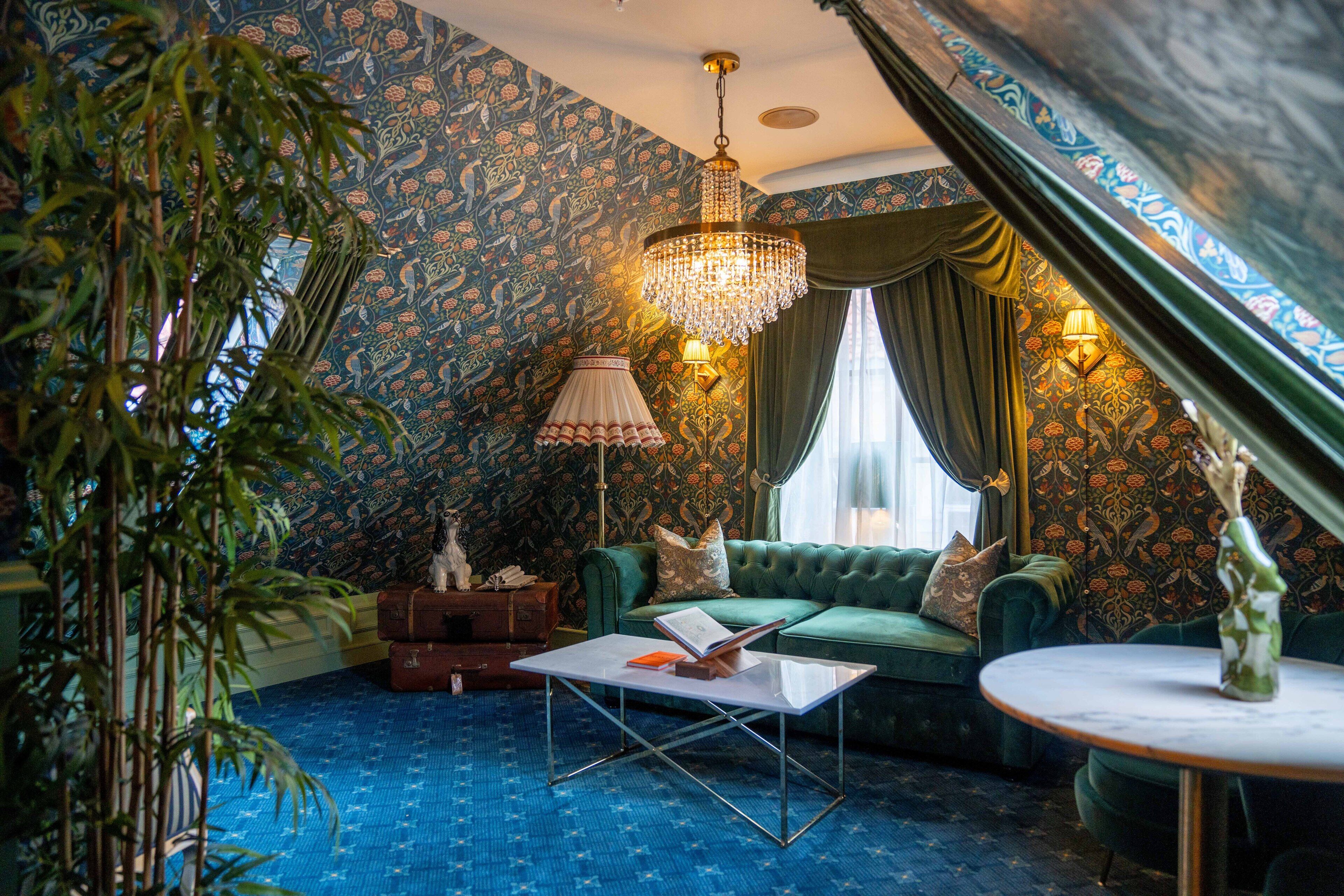 Hotel Charmante