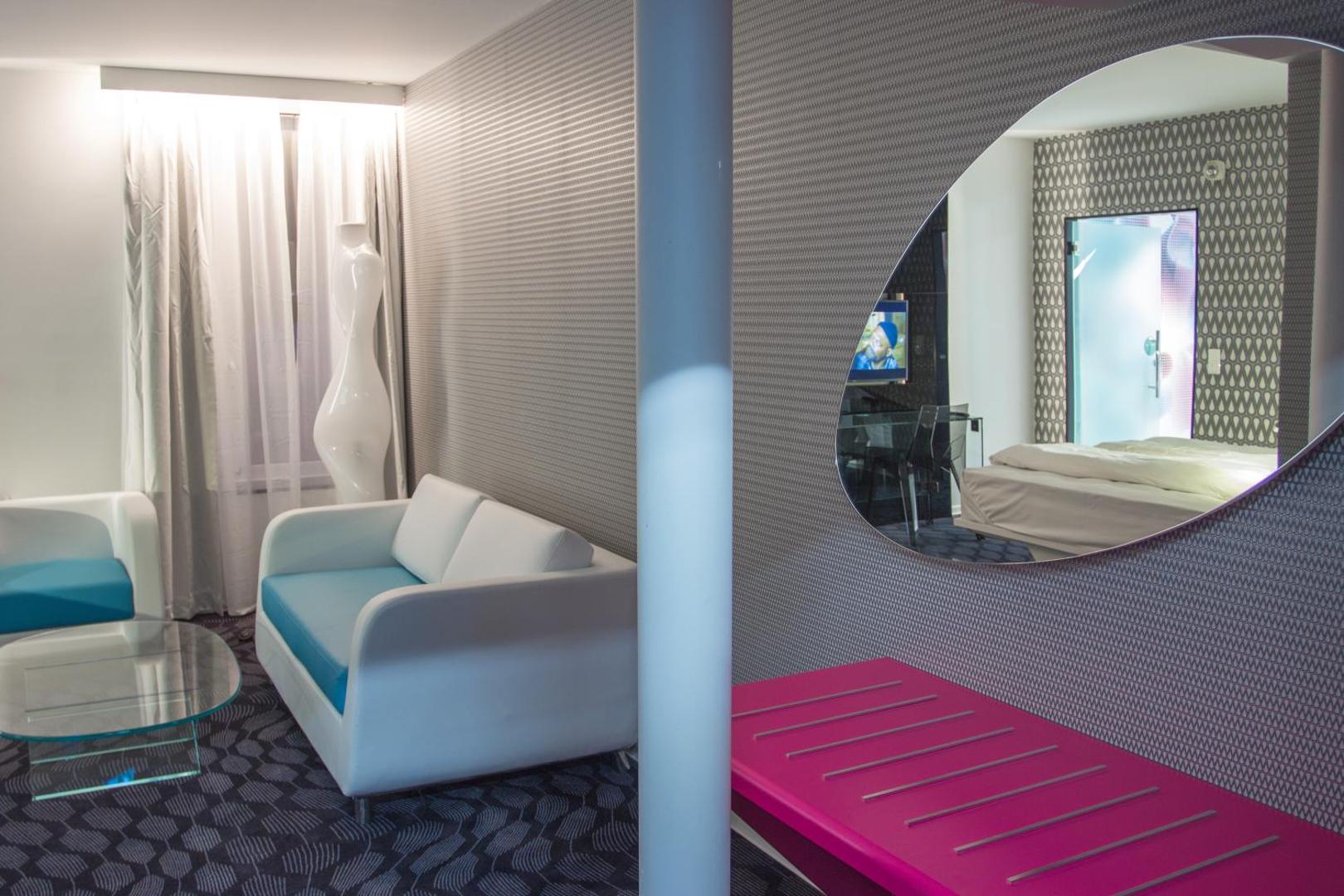 Magic Hotel Xhibition