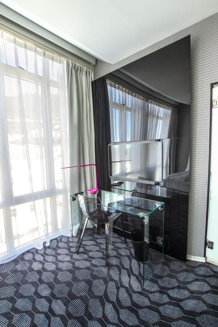 Magic Hotel Xhibition