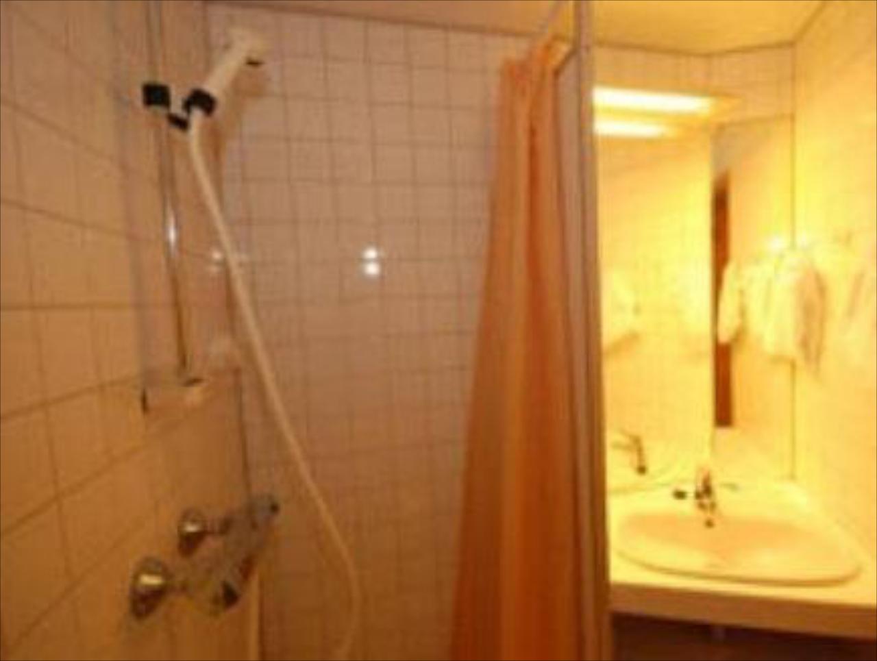 Ro Hotel