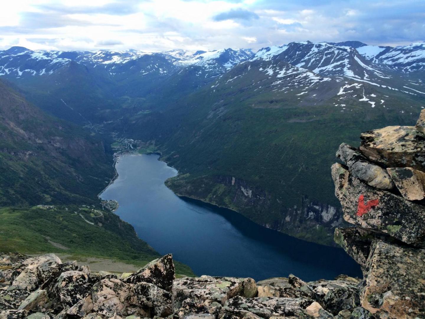 Grande Hytteutleige Og Camping