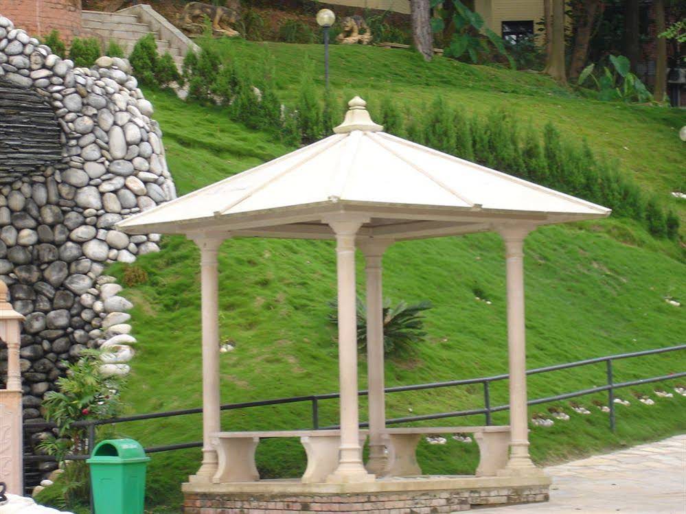 Hilltake Wellness Resort & Spa