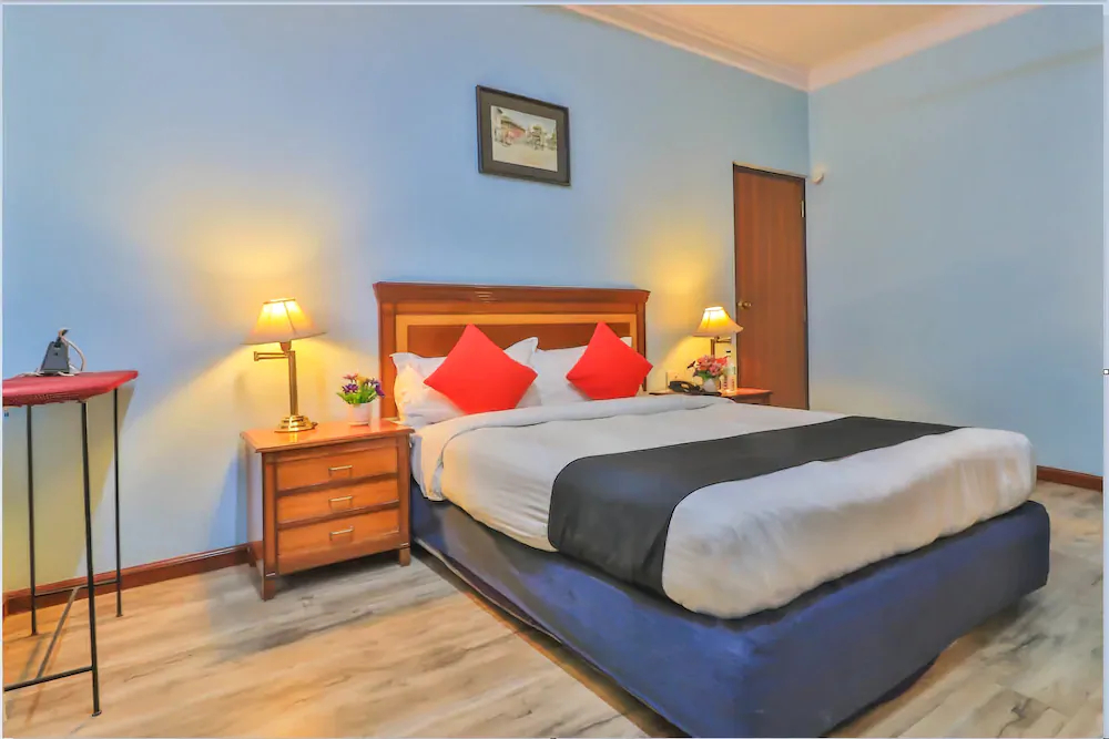 Hotel Vishuwa by OYO Rooms