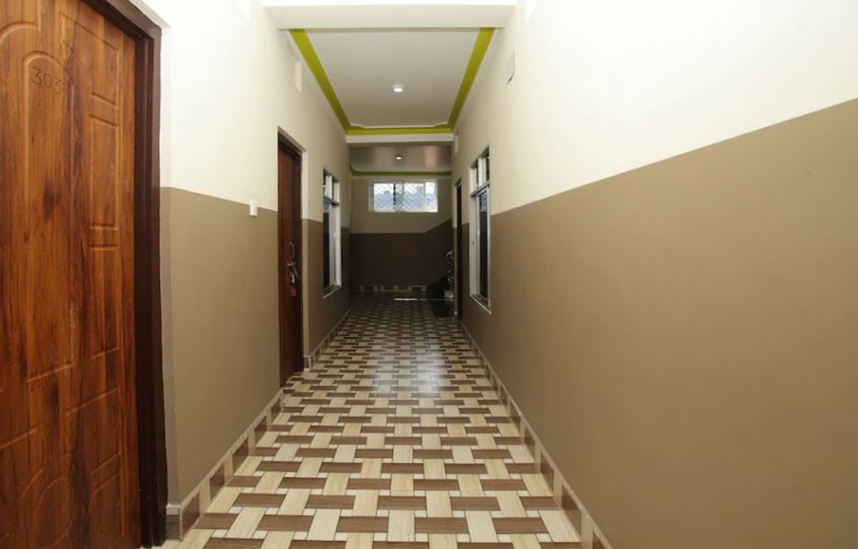 Hotel Fresh Inn And Lodge by OYO Rooms