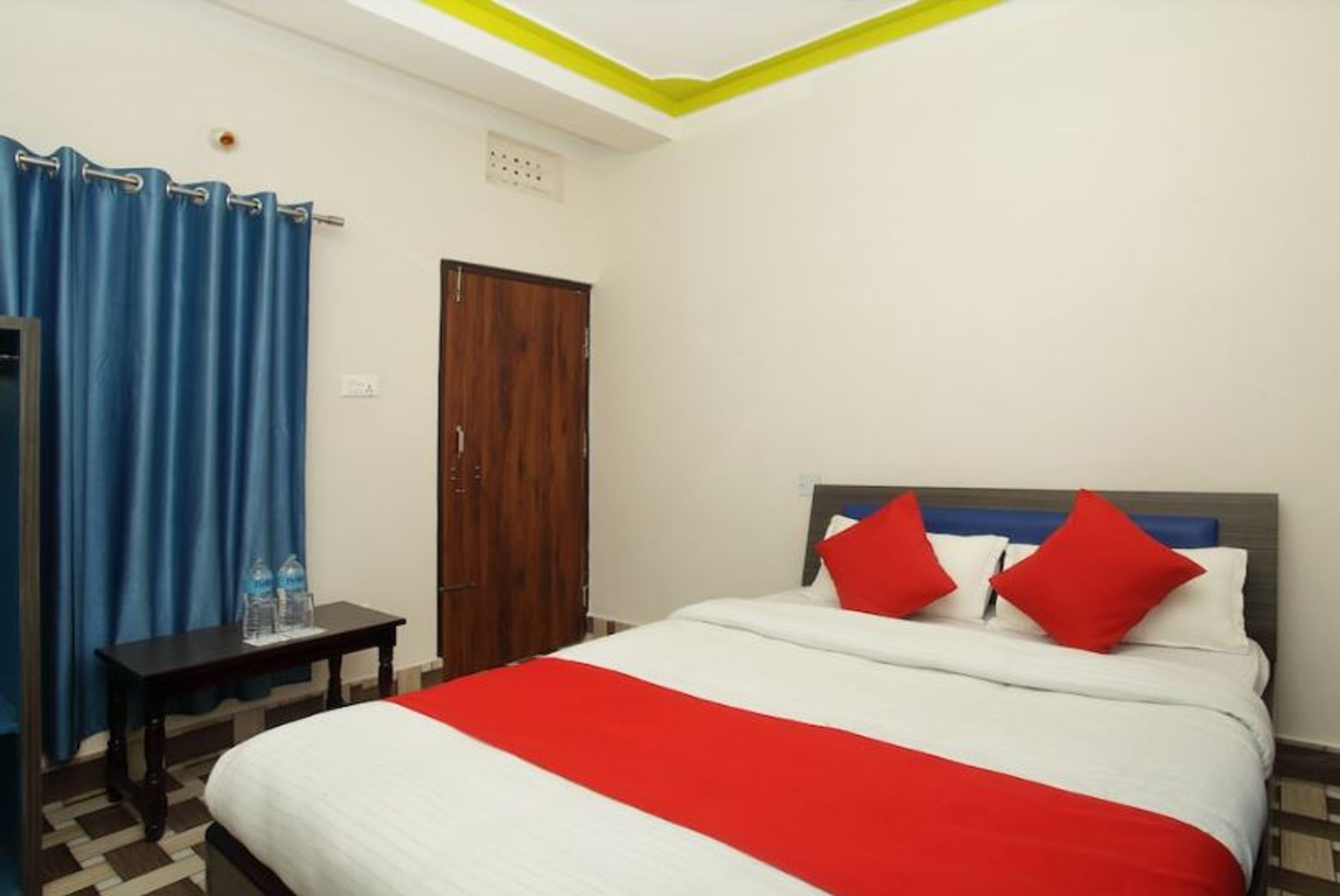 Hotel Fresh Inn And Lodge by OYO Rooms