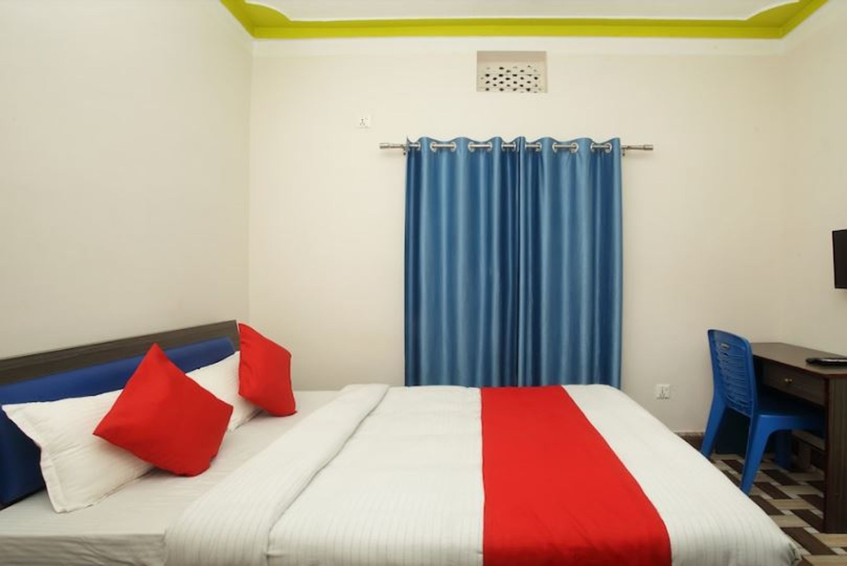 Hotel Fresh Inn And Lodge by OYO Rooms