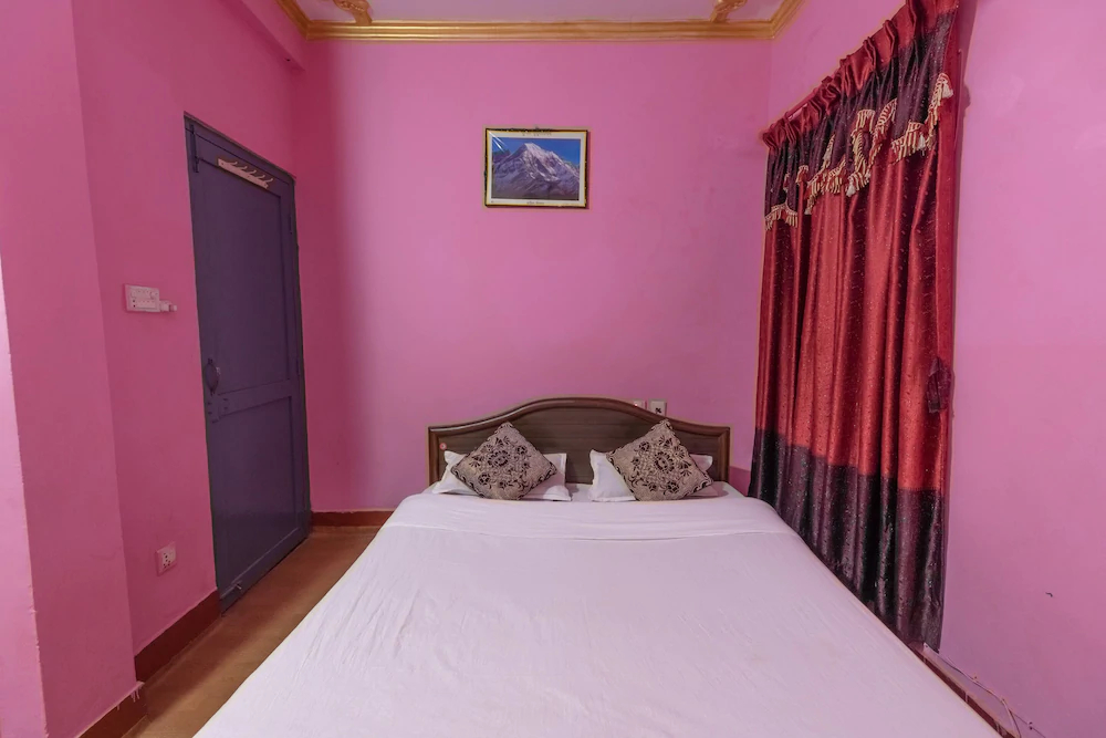 Hotel Hemant by OYO Rooms