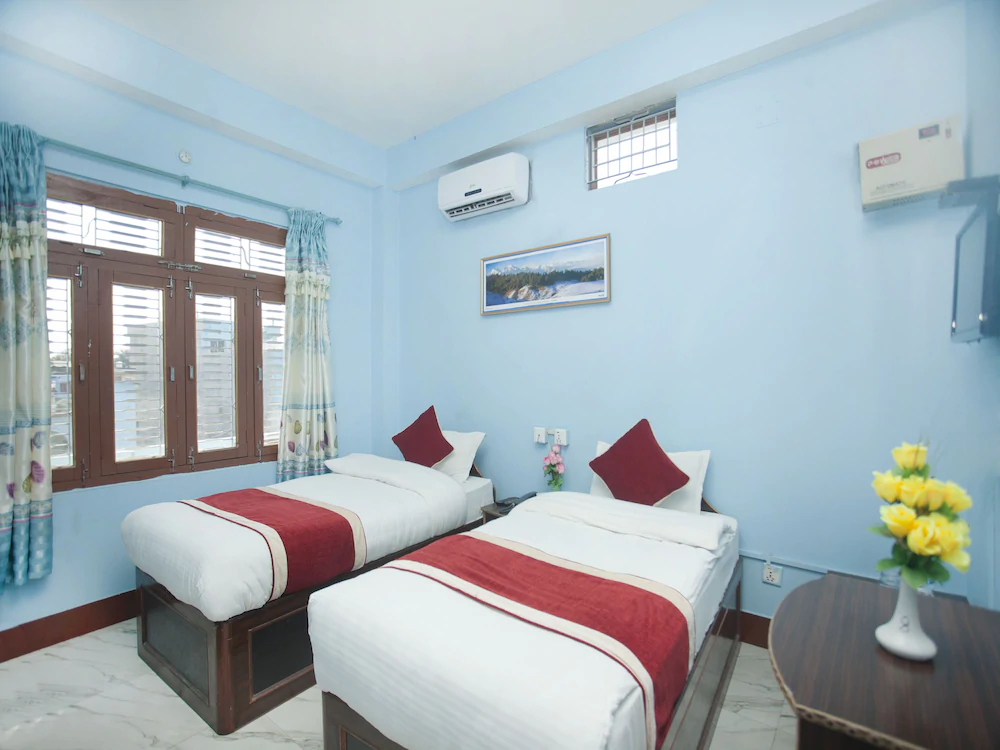Hotel Sunlight by OYO Rooms