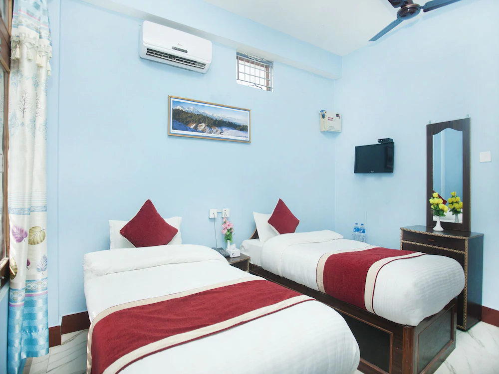 Hotel Sunlight by OYO Rooms