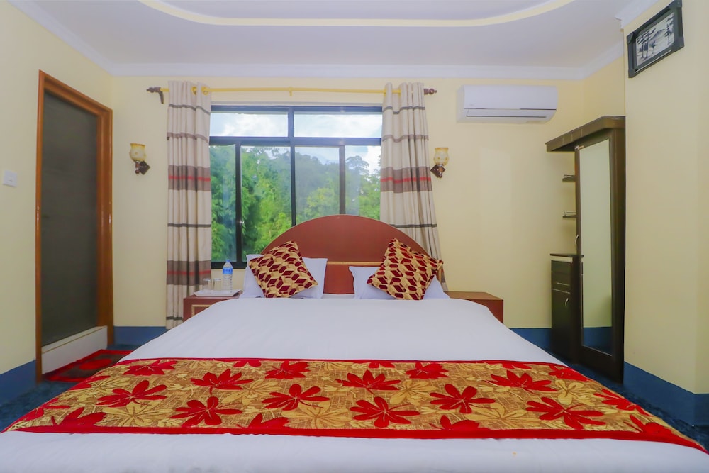 Hotel Green View by OYO Rooms
