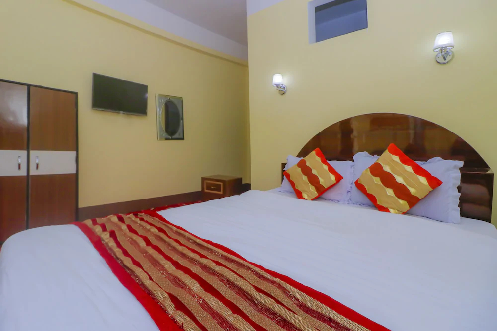 Hotel Green View by OYO Rooms