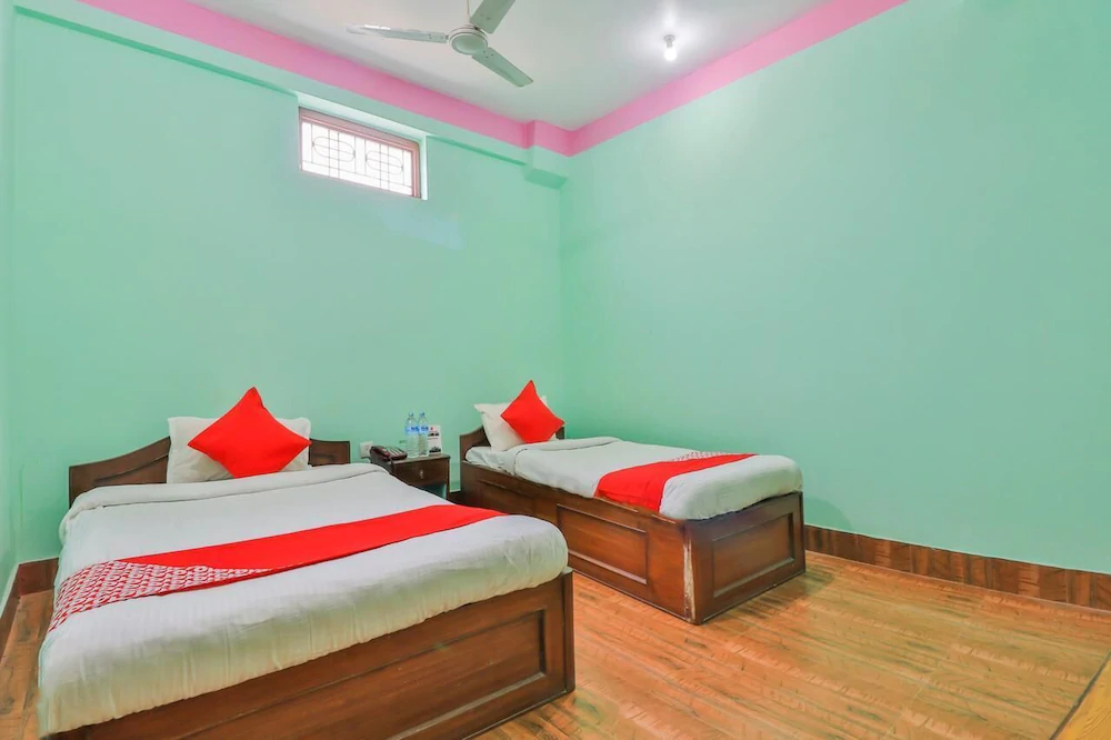 Pashupati Guest House by OYO Rooms