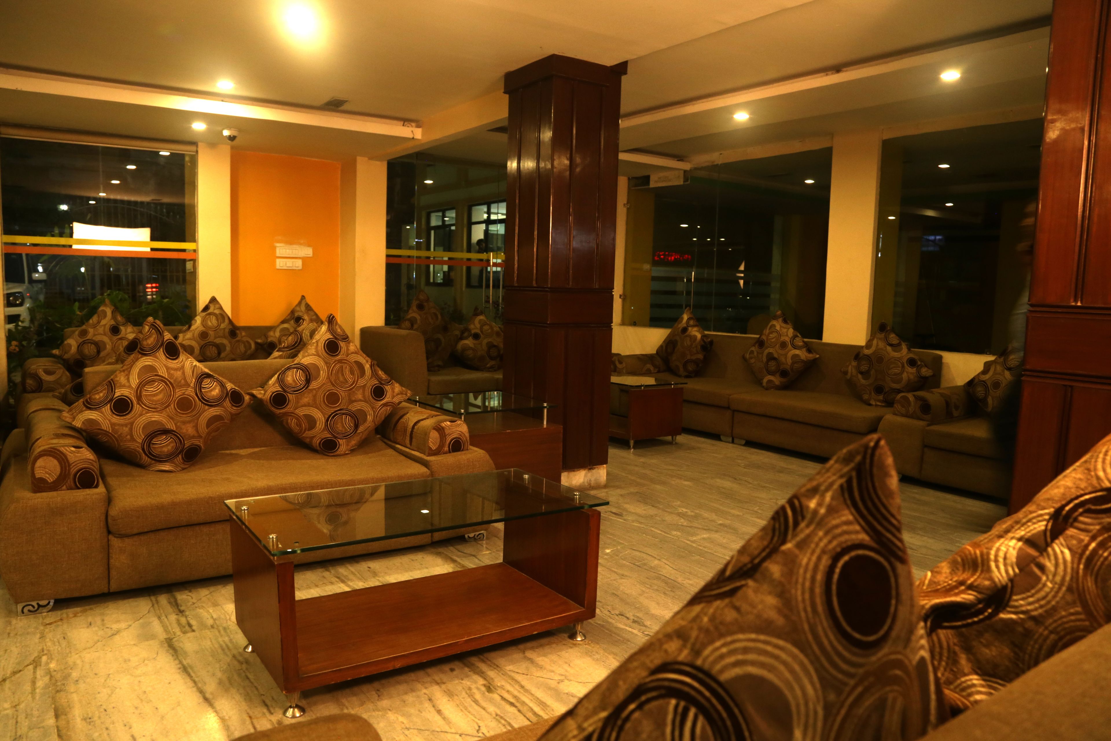 Capital O 338 Yellow Pagoda Hotel