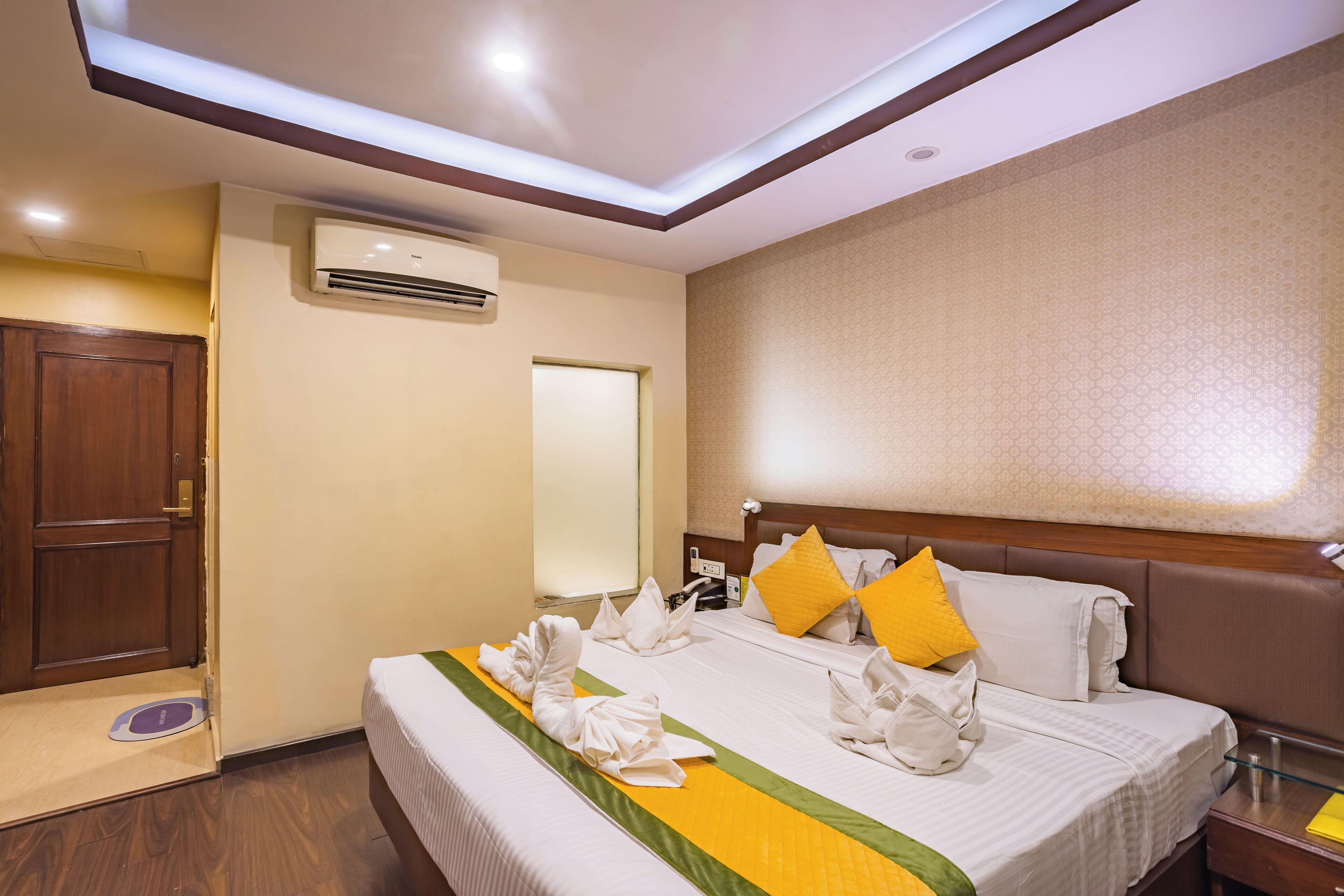 Capital O 338 Yellow Pagoda Hotel