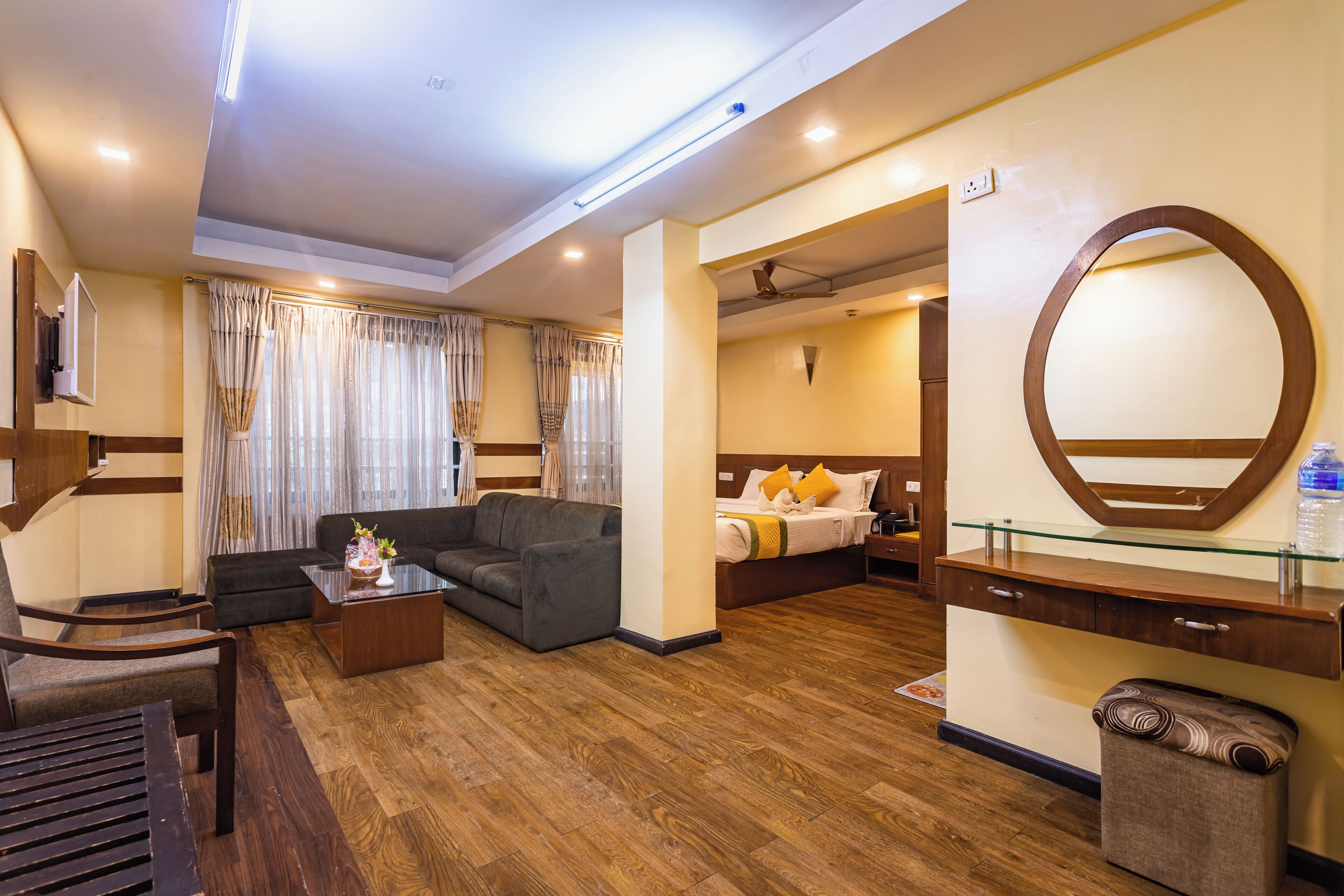 Capital O 338 Yellow Pagoda Hotel