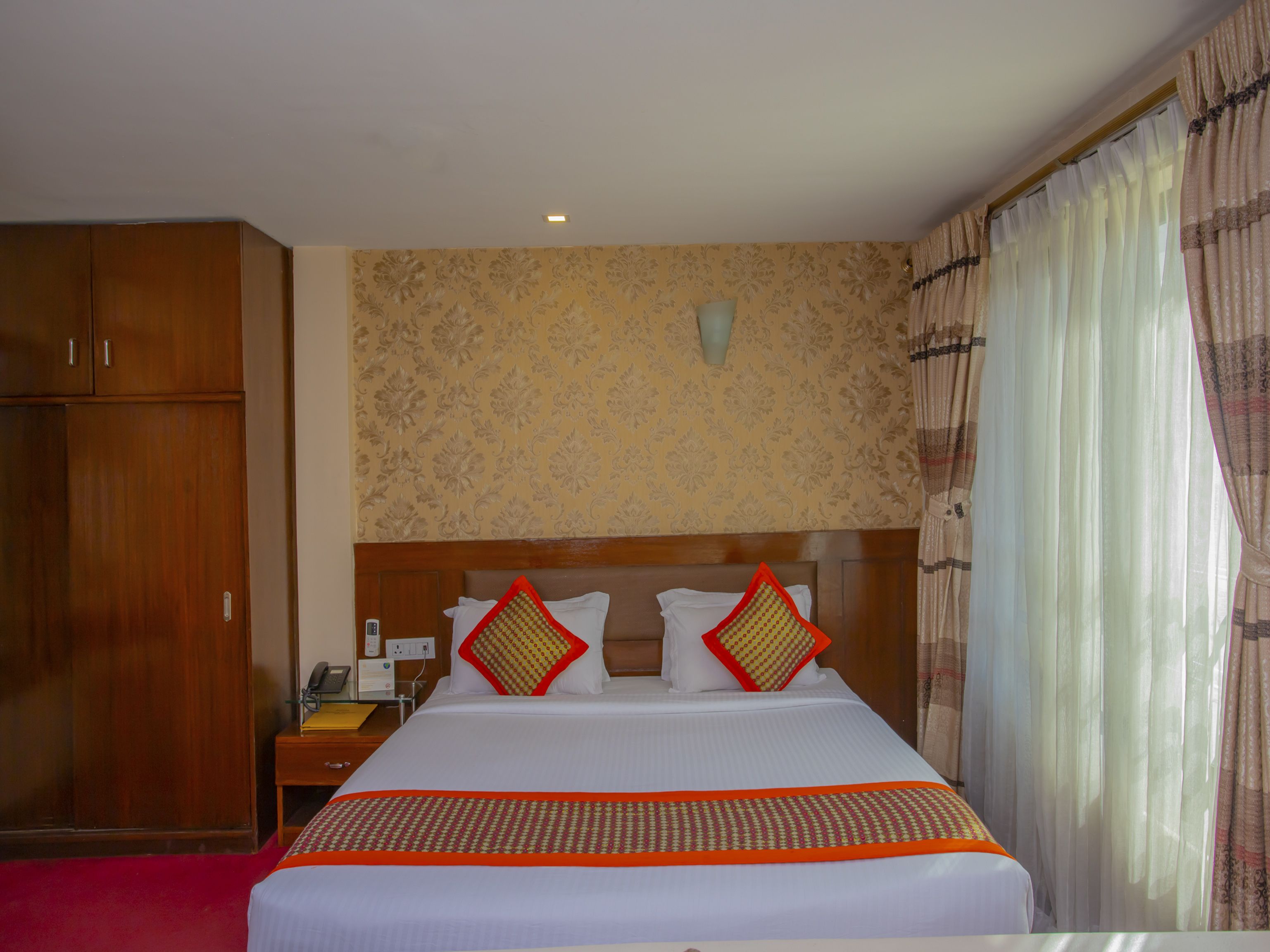 Capital O 338 Yellow Pagoda Hotel