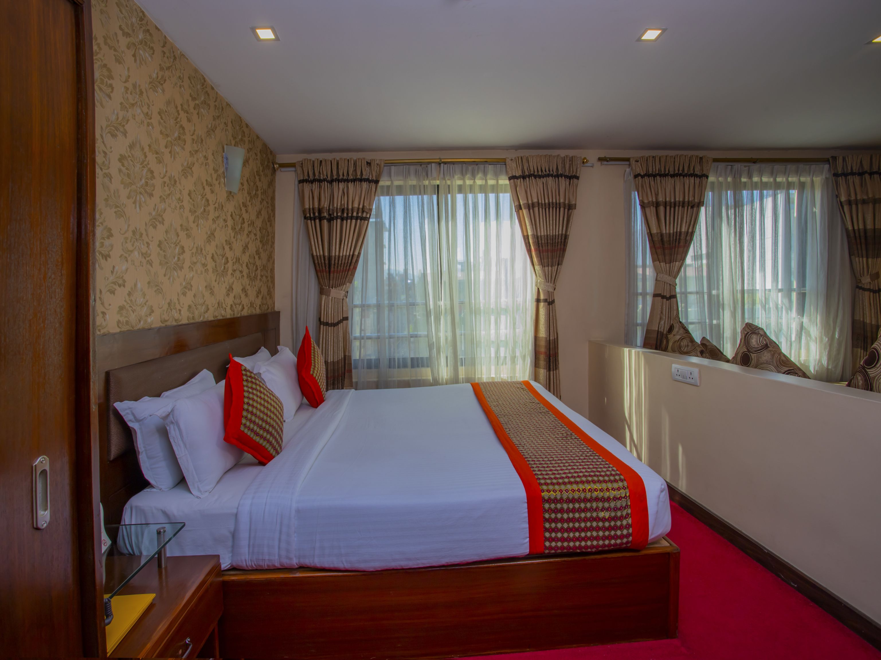 Capital O 338 Yellow Pagoda Hotel
