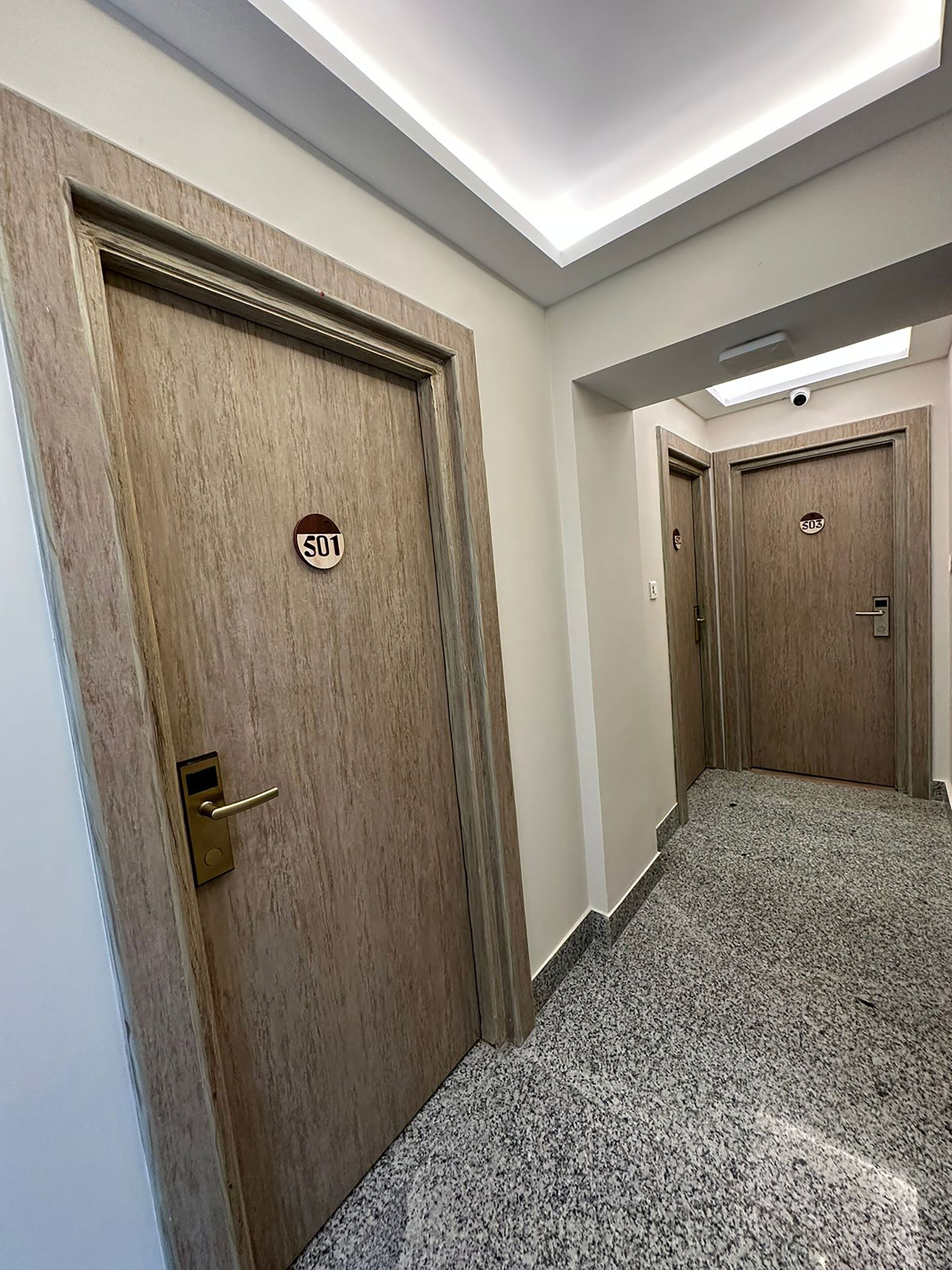Daali Hotel & Apartment