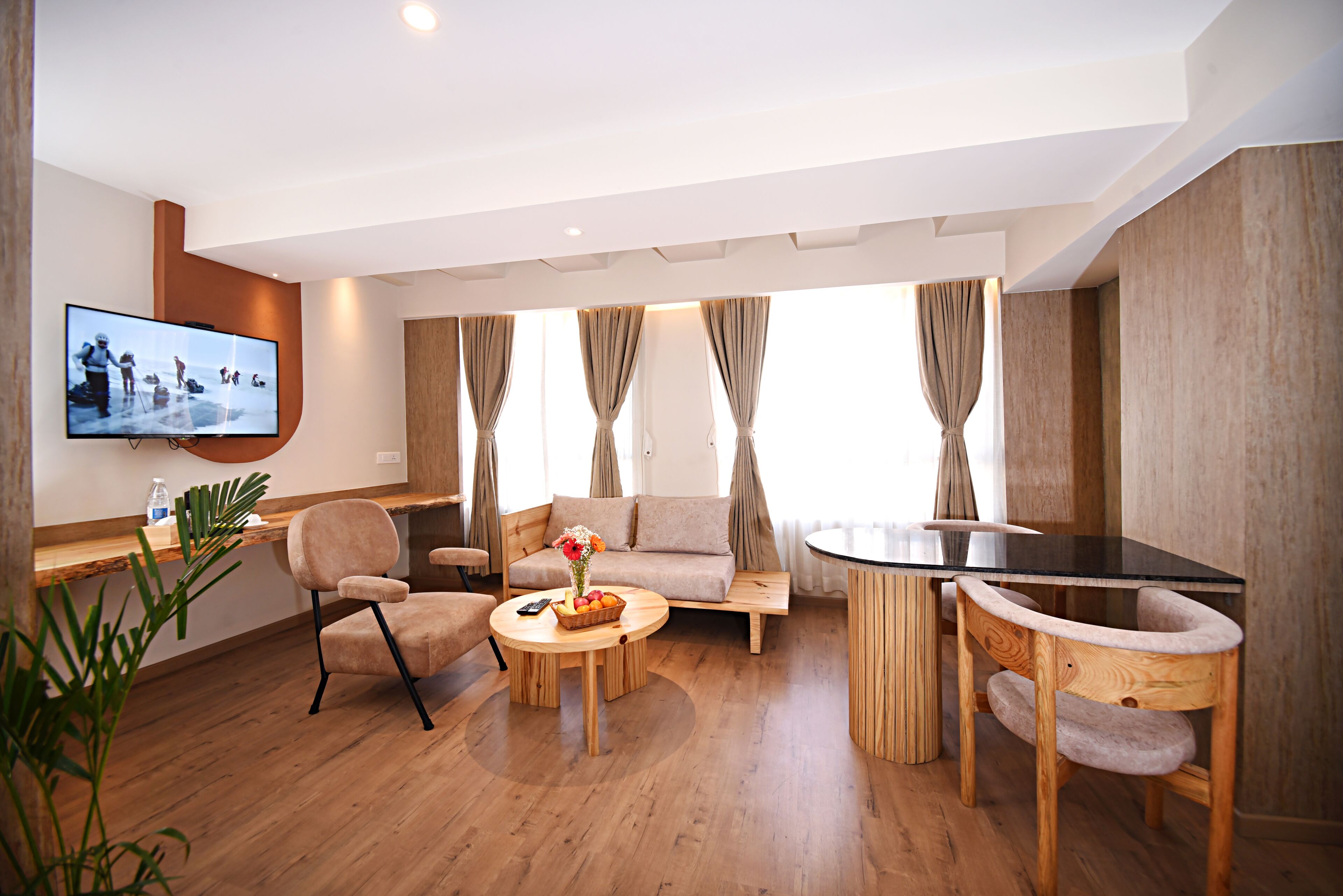 Daali Hotel & Apartment