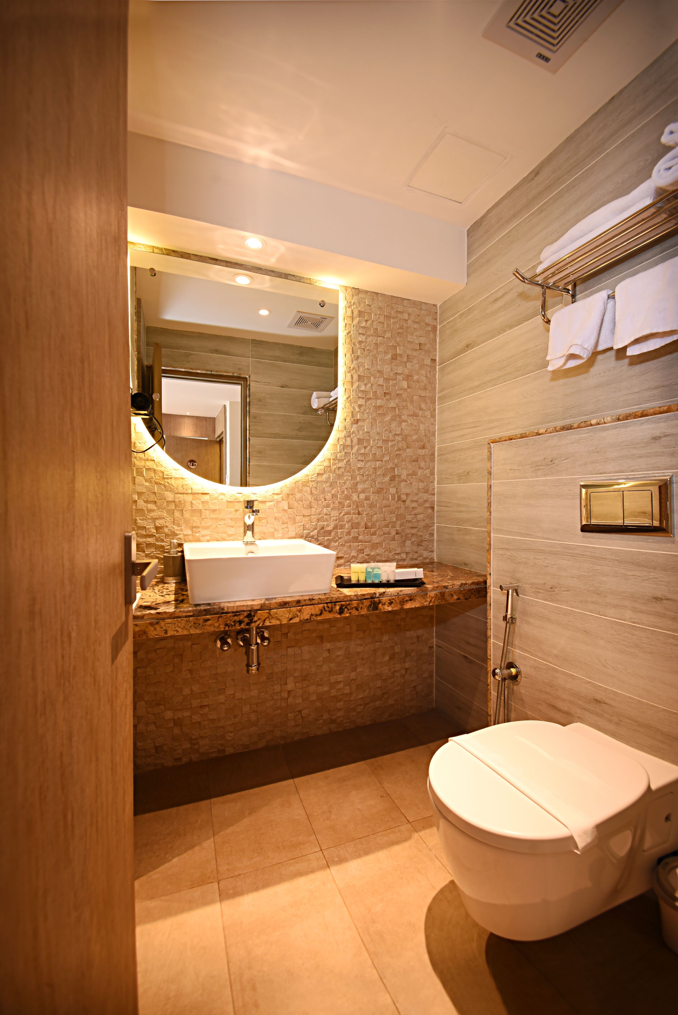 Daali Hotel & Apartment