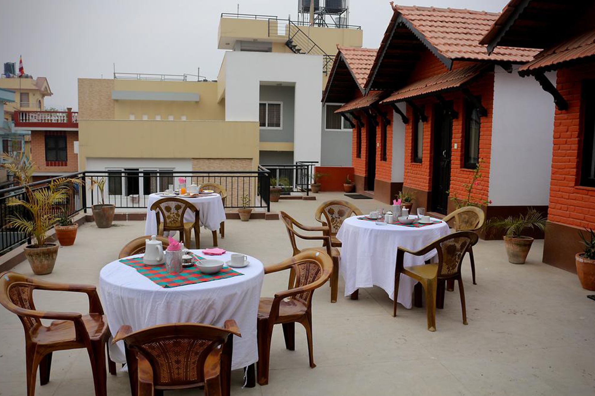Hotel Bravo