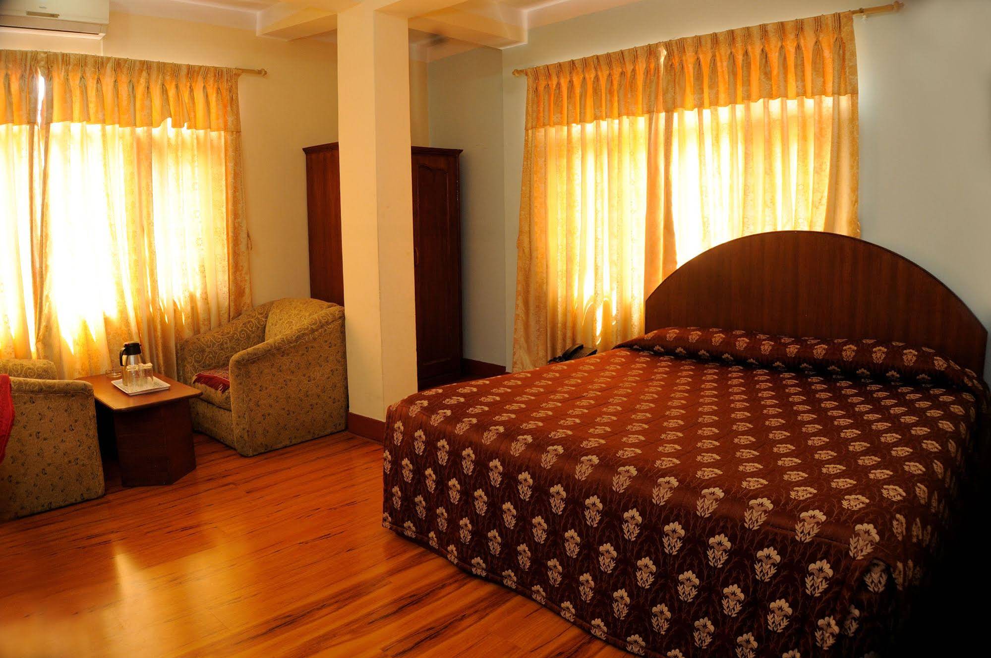 Hotel Brihaspati