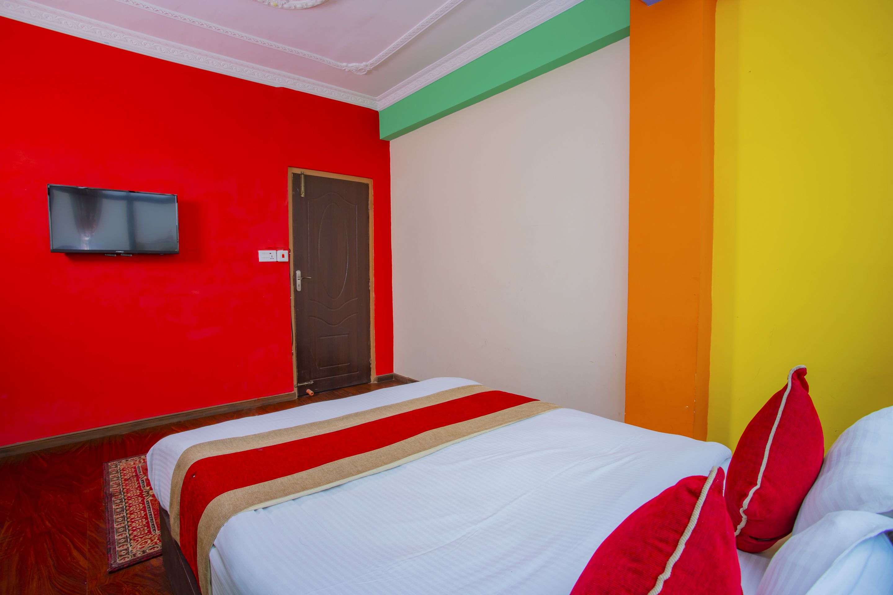 Hotel Om by OYO Rooms