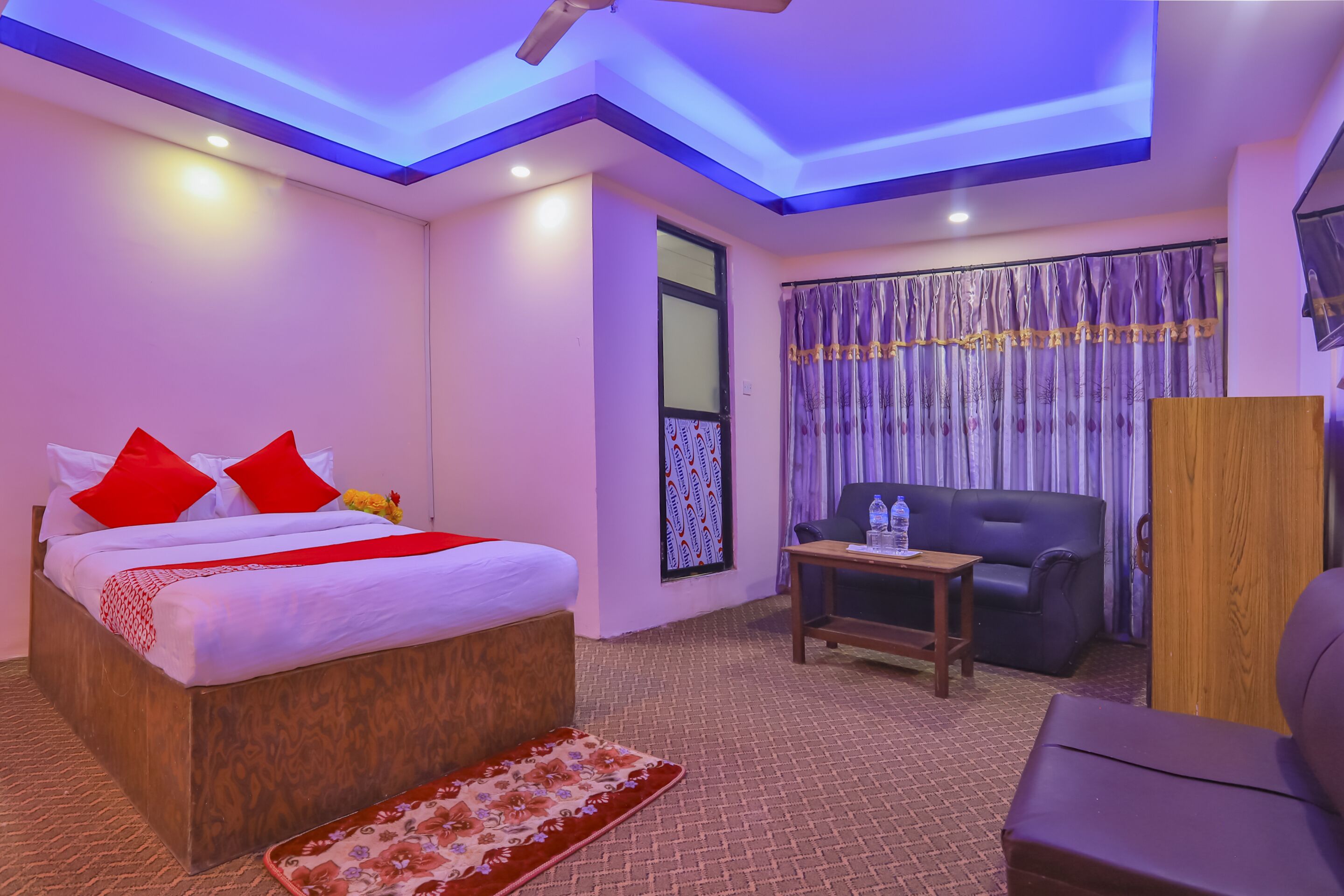 Hotel Shree Guru by OYO Rooms