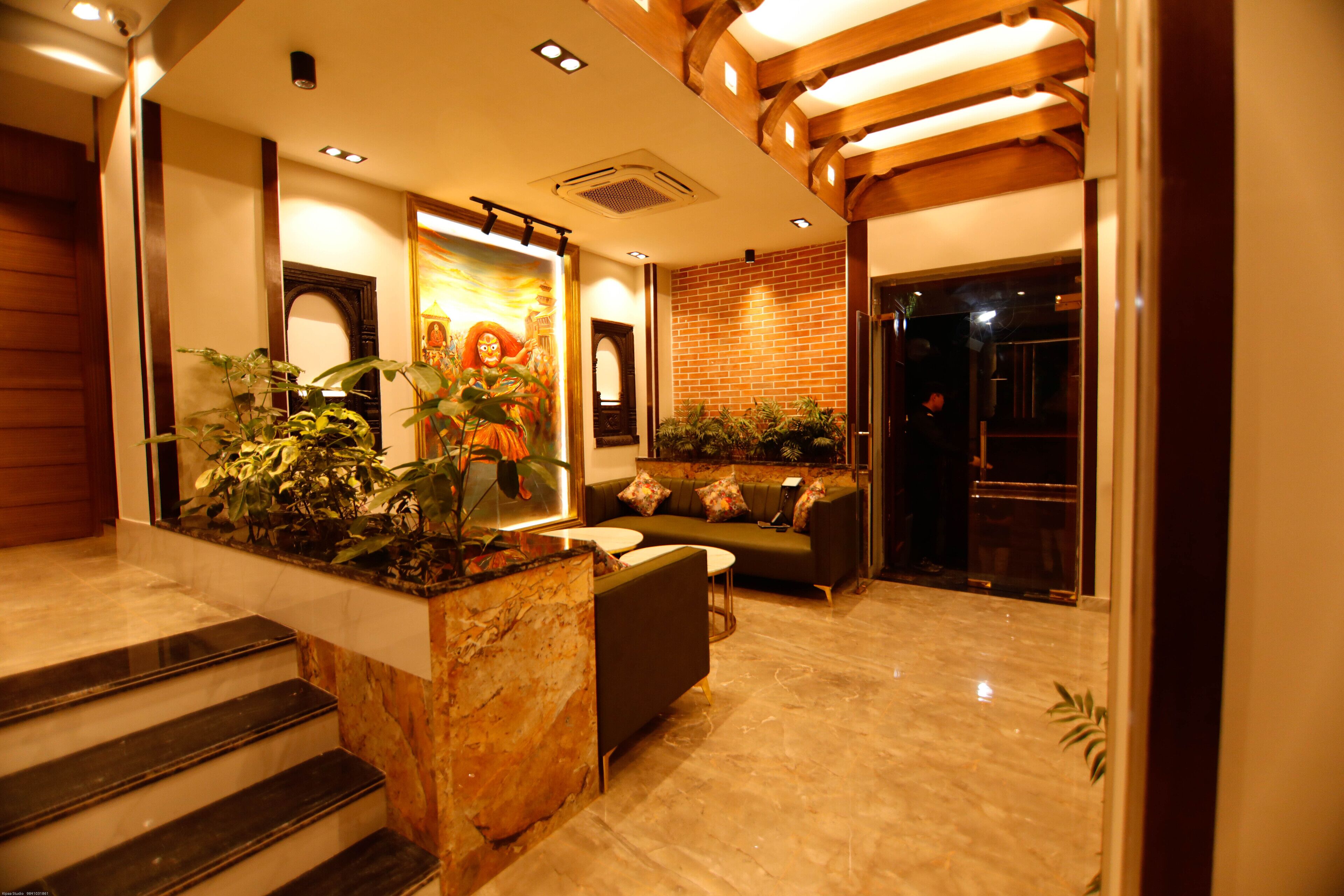 Lakhey Hotel
