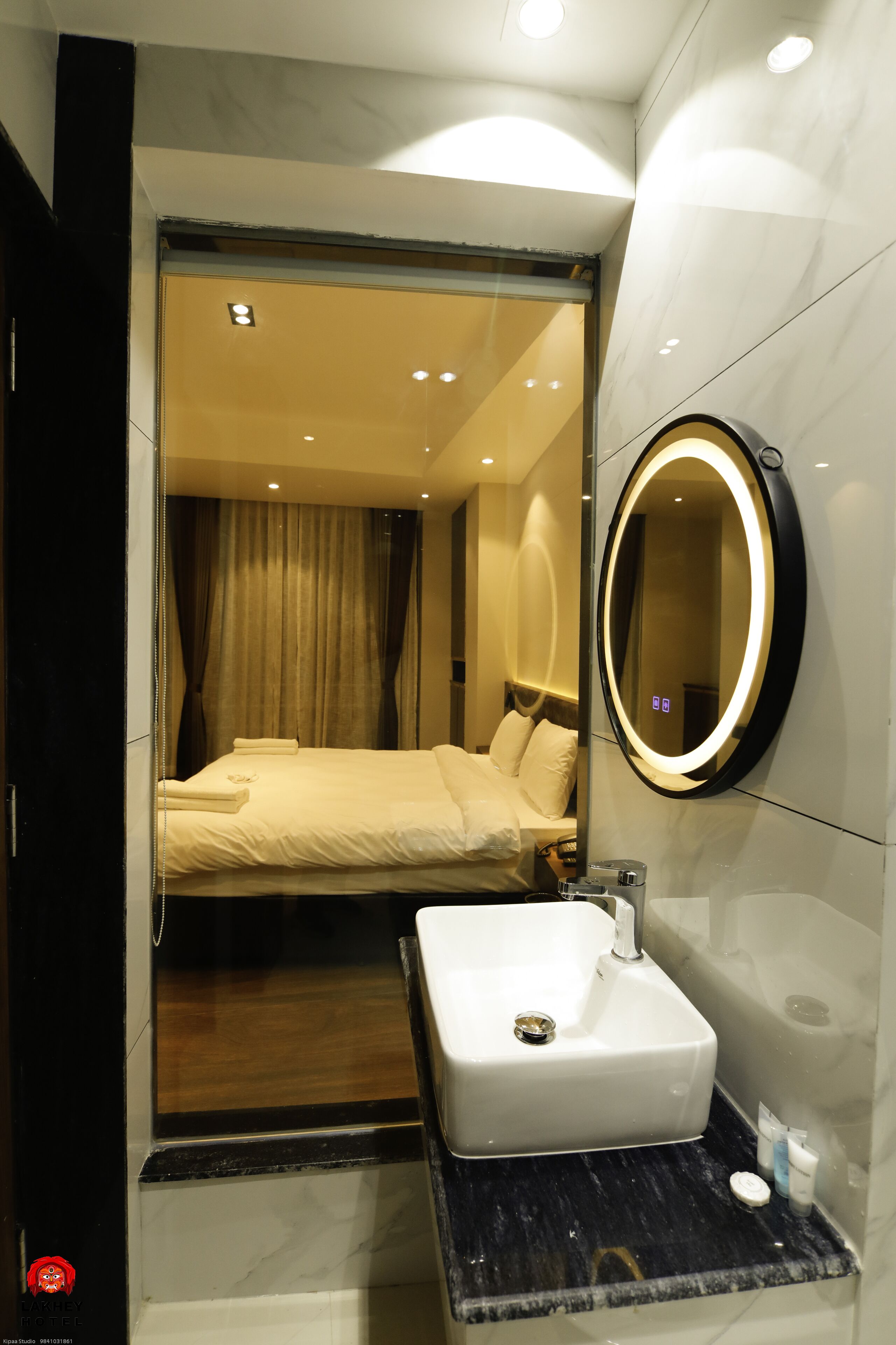Lakhey Hotel