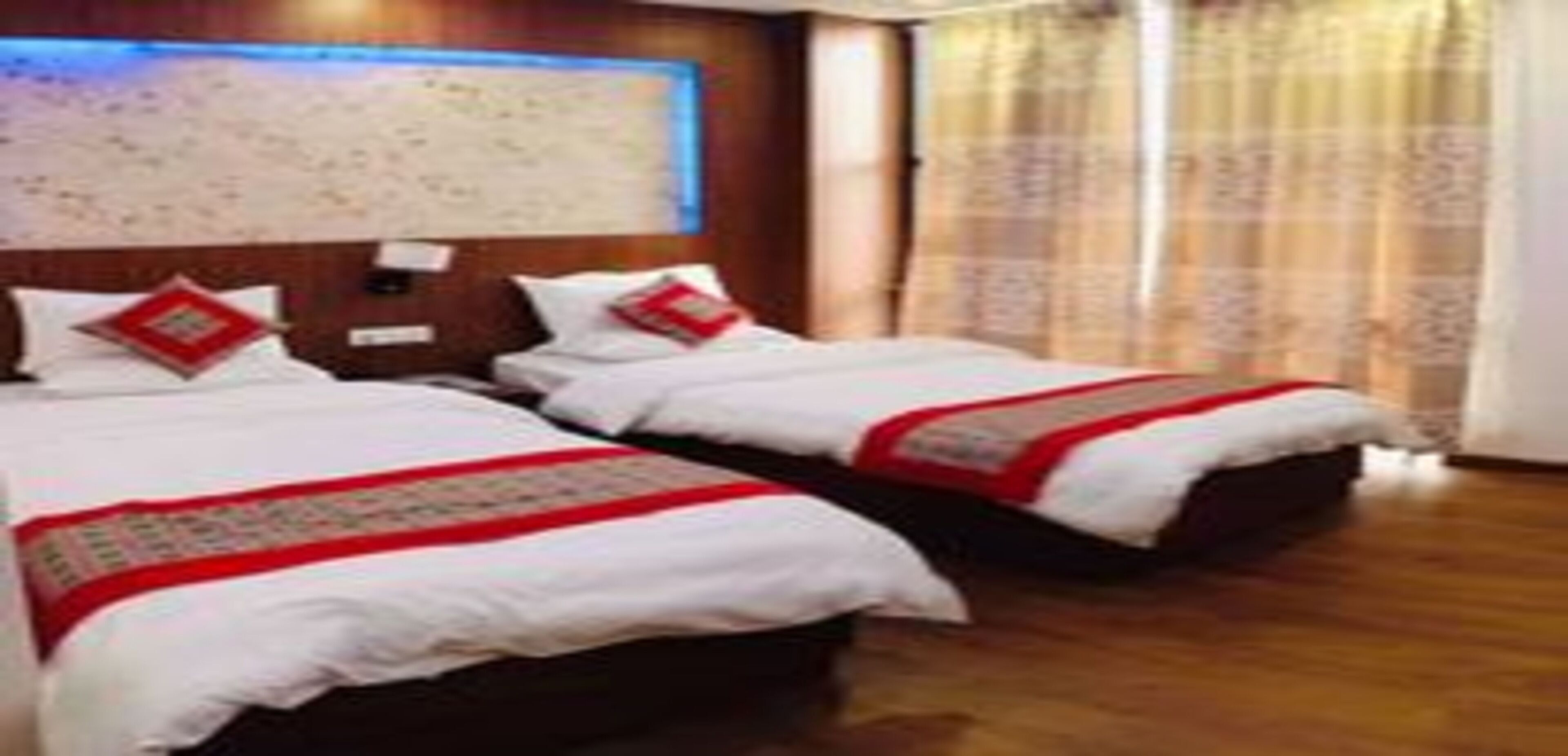 MeroStay Hotel Mai