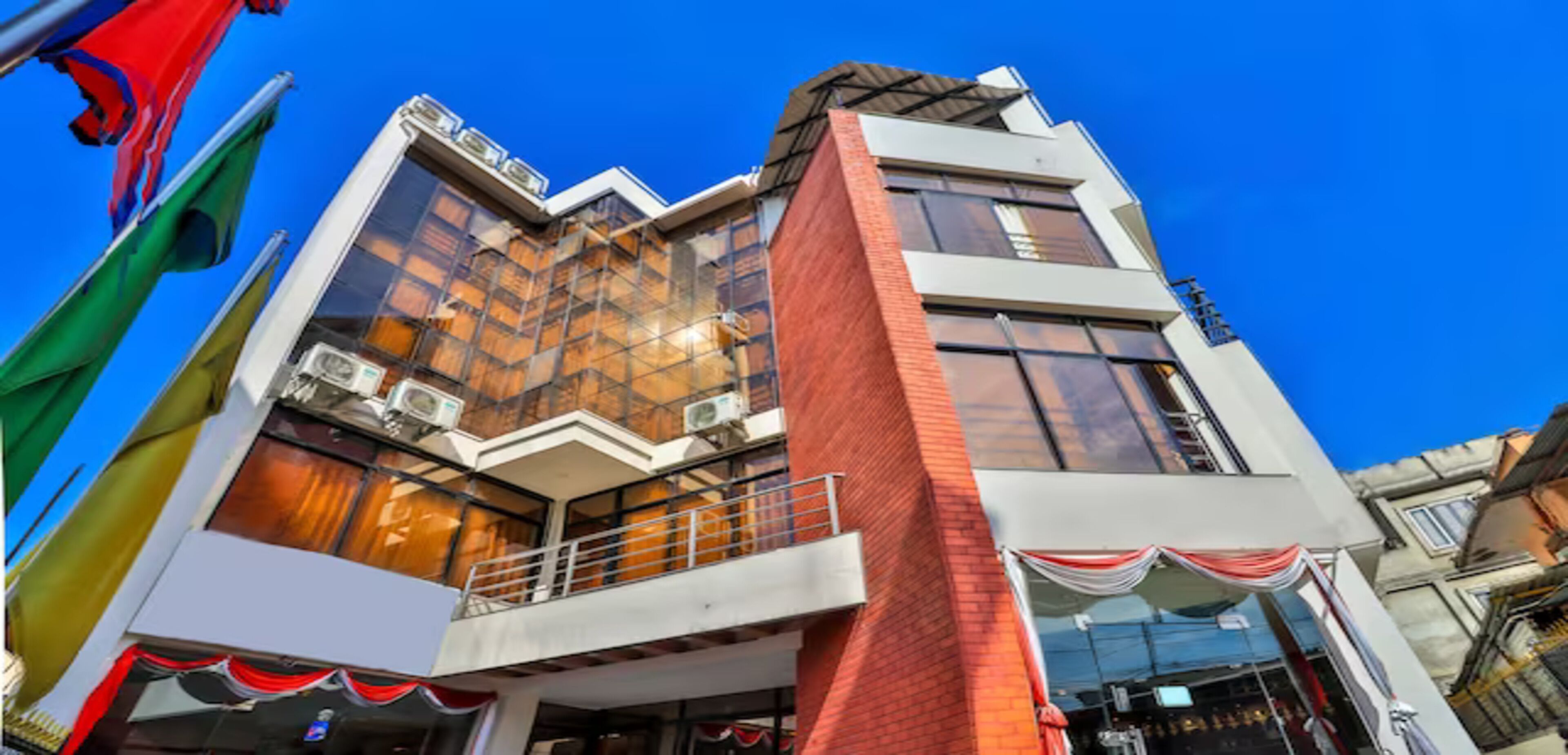 MeroStay Hotel Mai