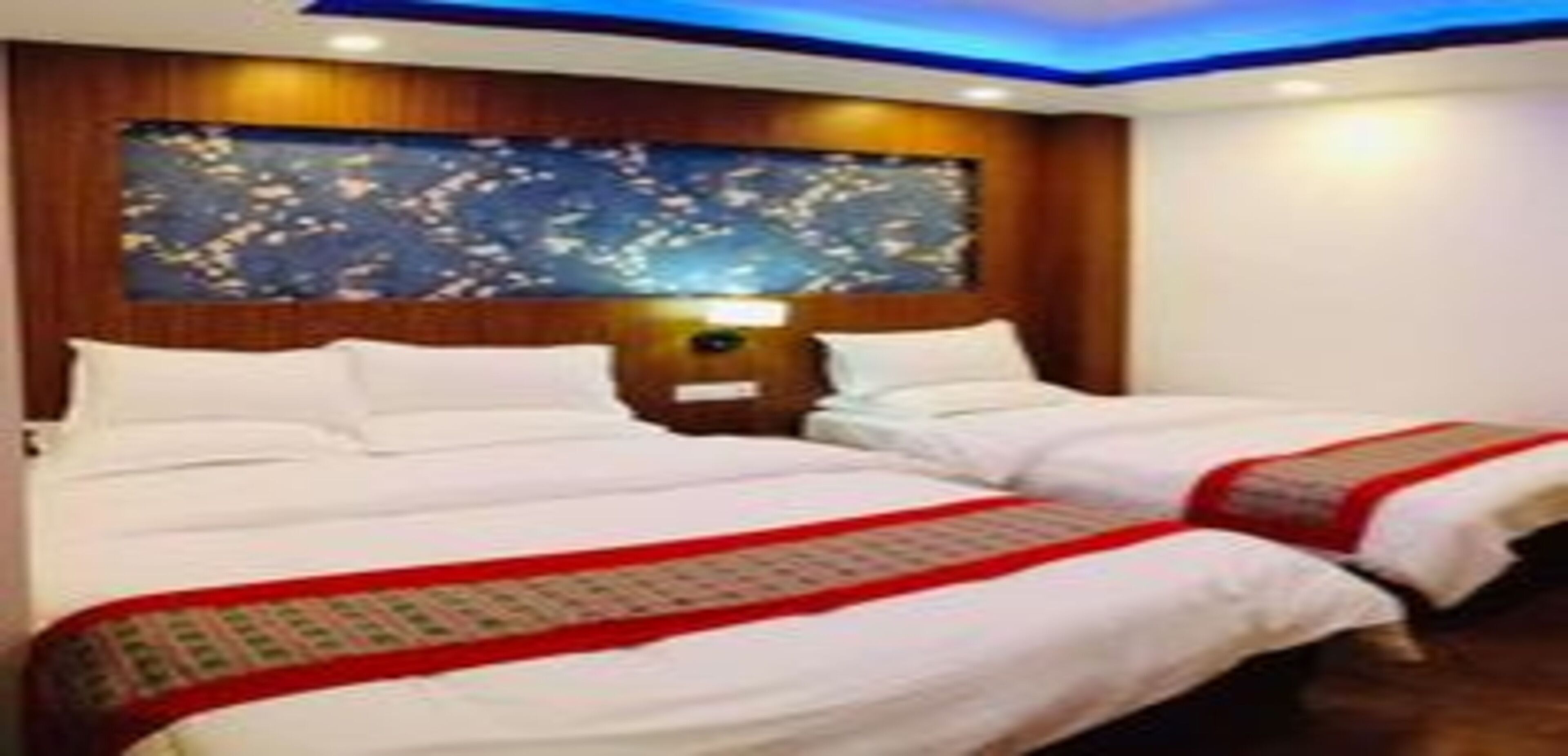 MeroStay Hotel Mai