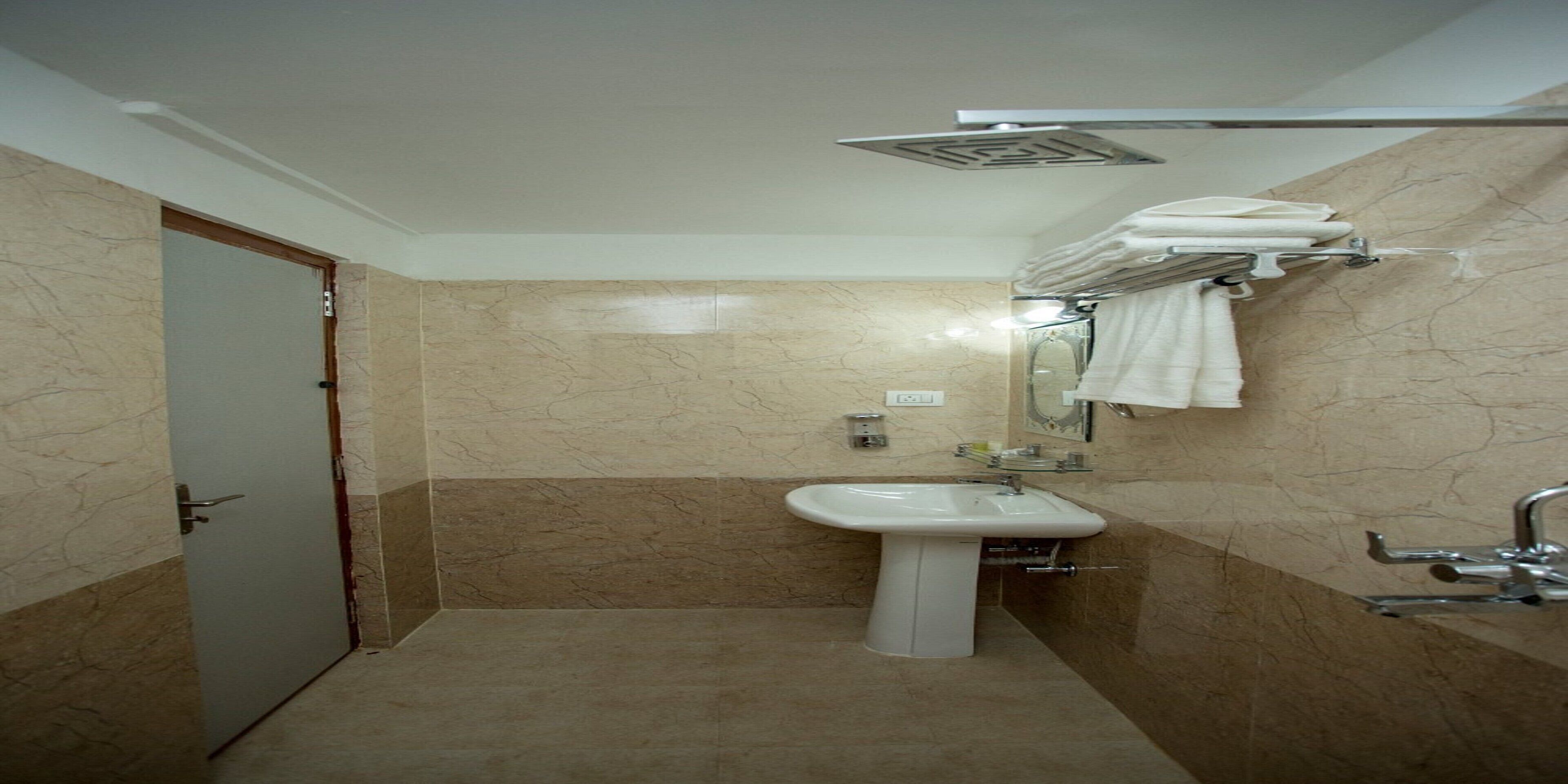MeroStay Hotel Marinha