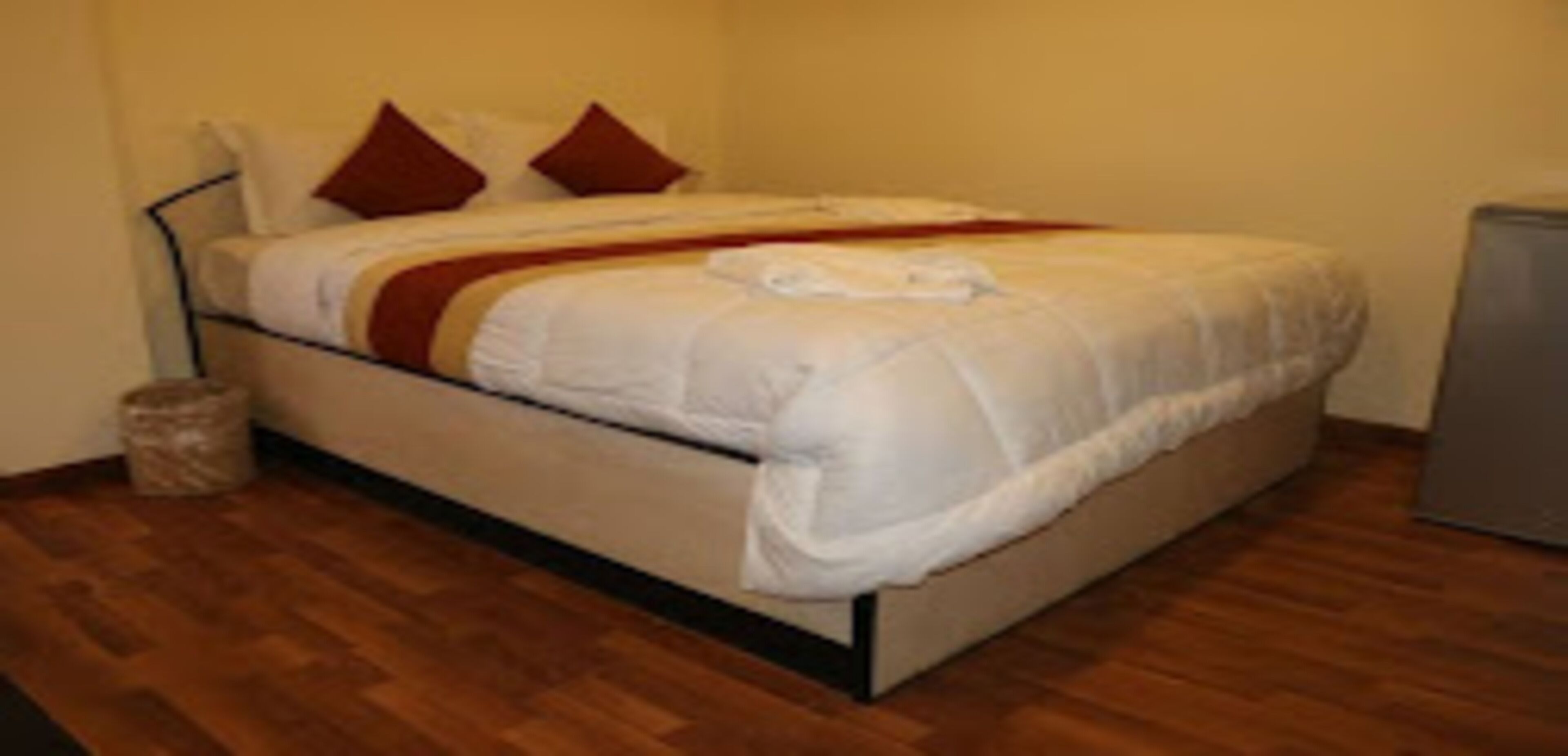 MeroStay Hotel Sweet Town