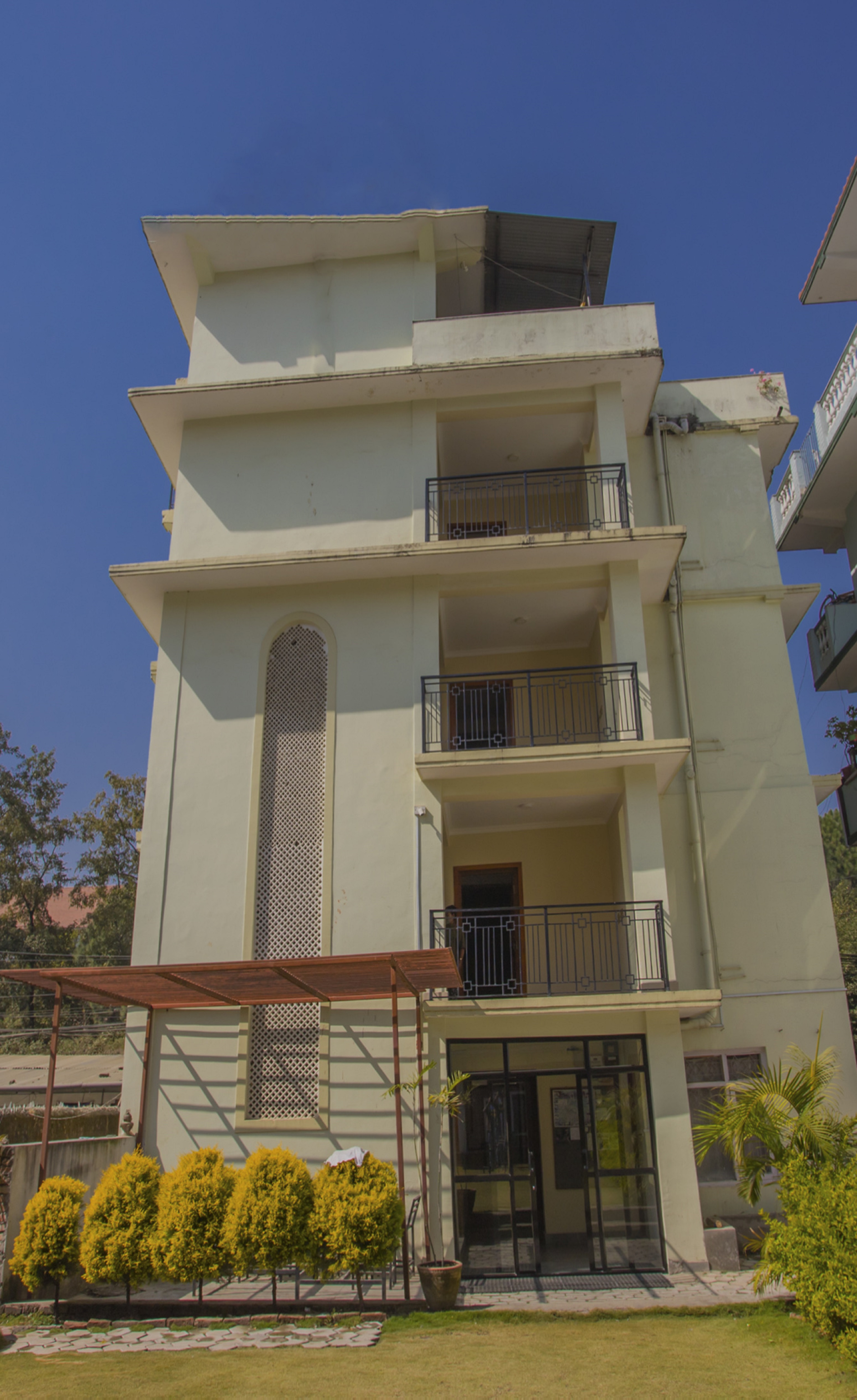 OYO 246 Tensar Hotel