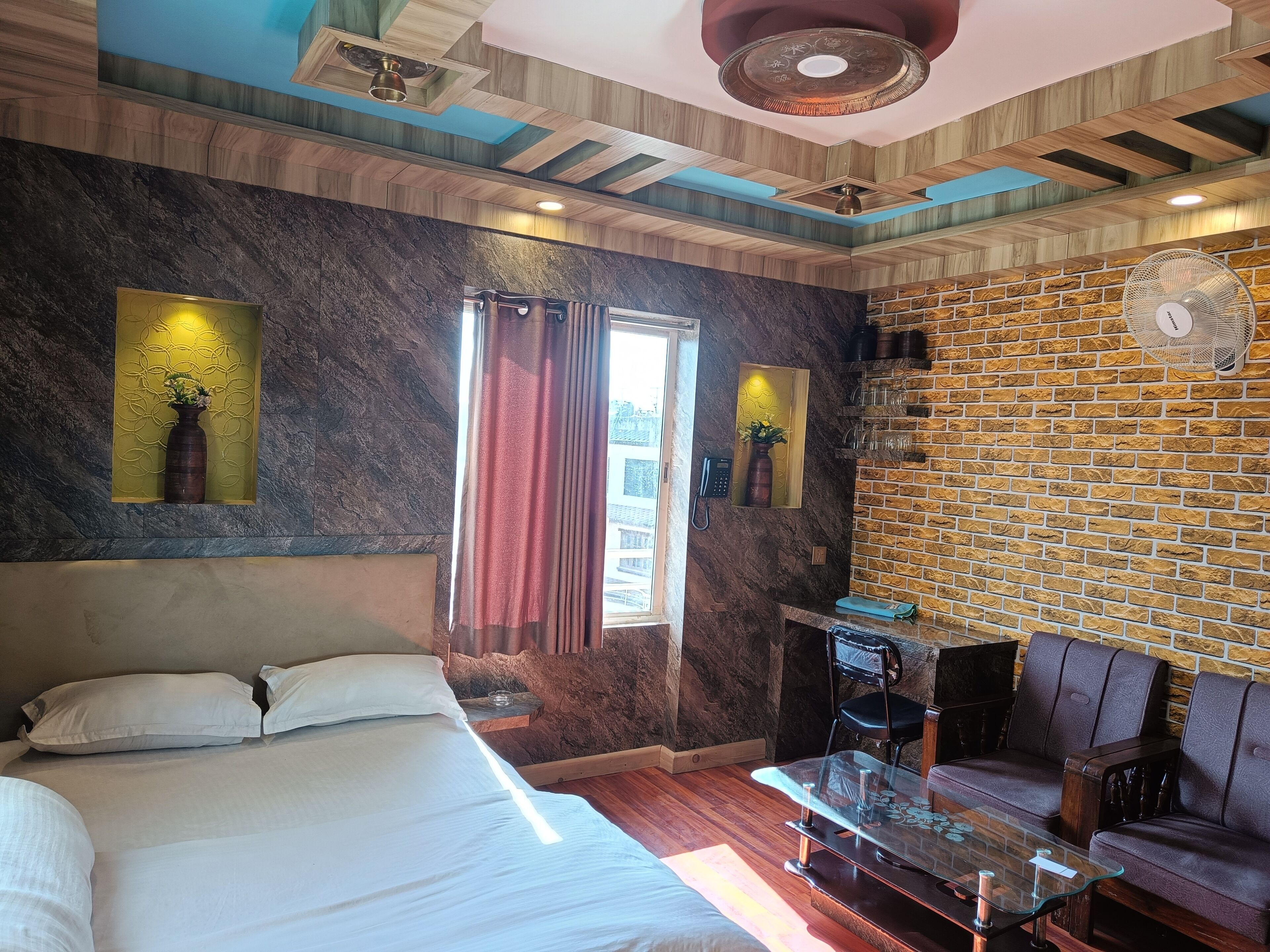 Sara's Backpackers Hostel