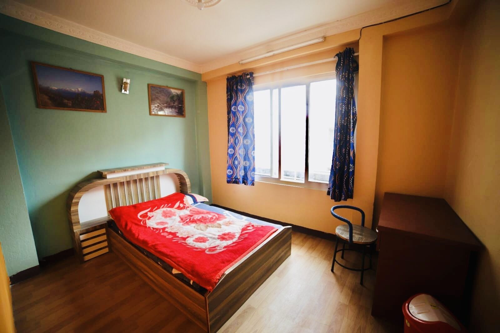 Sara's Backpackers Hostel