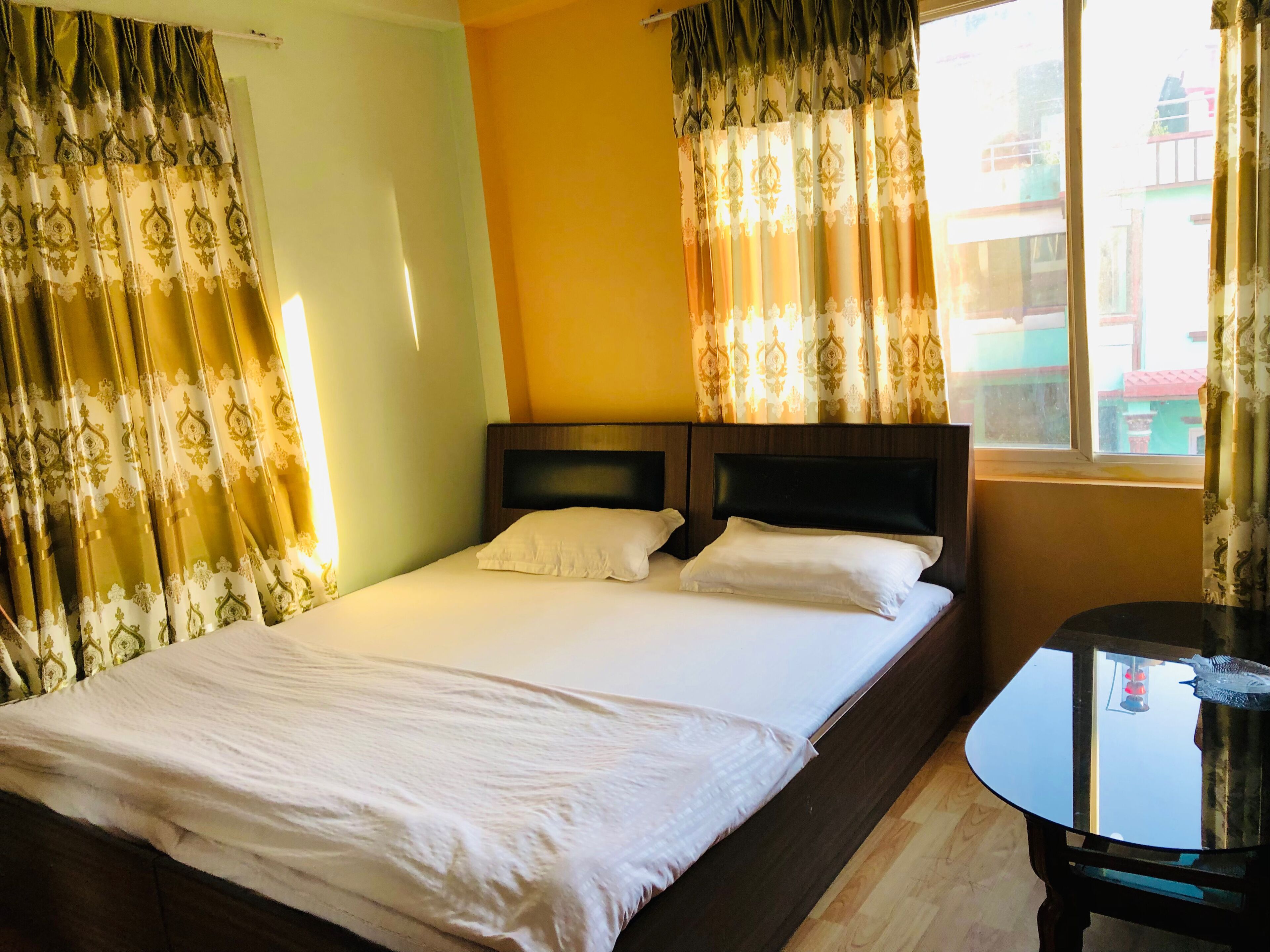 Sara's Backpackers Hostel