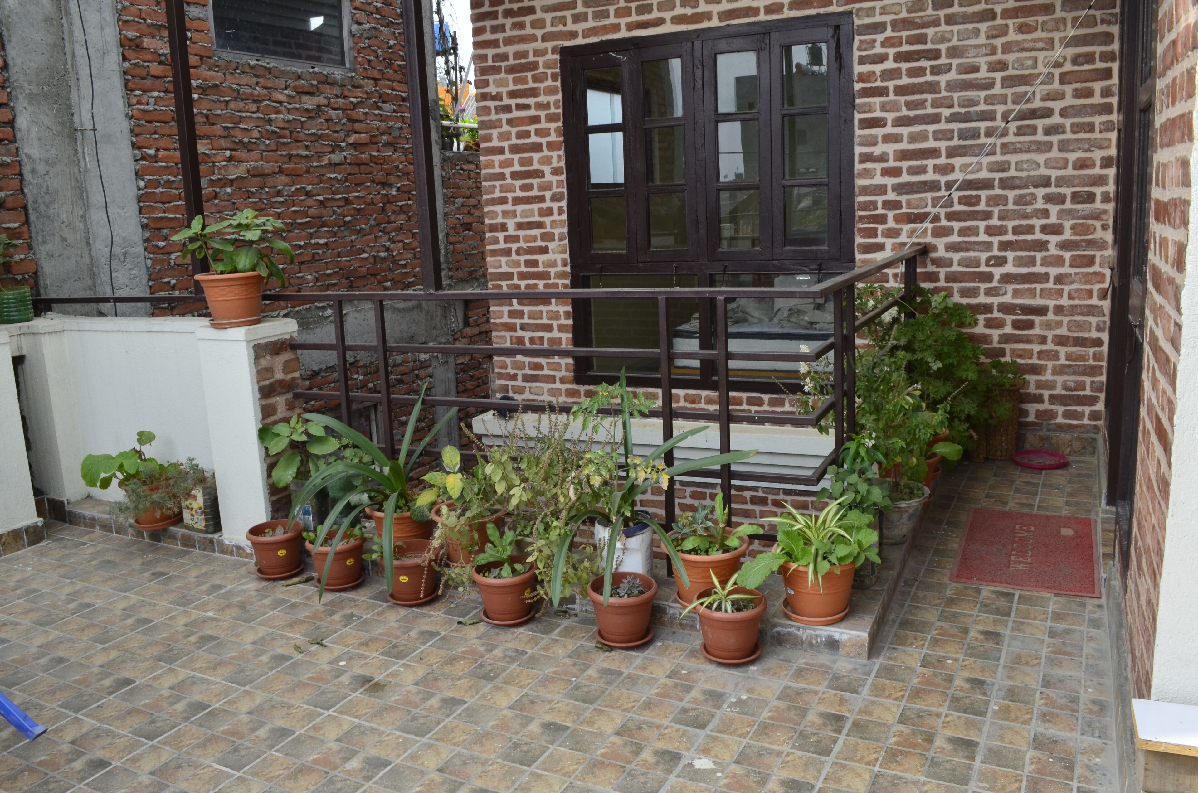 Tanani Newa Home