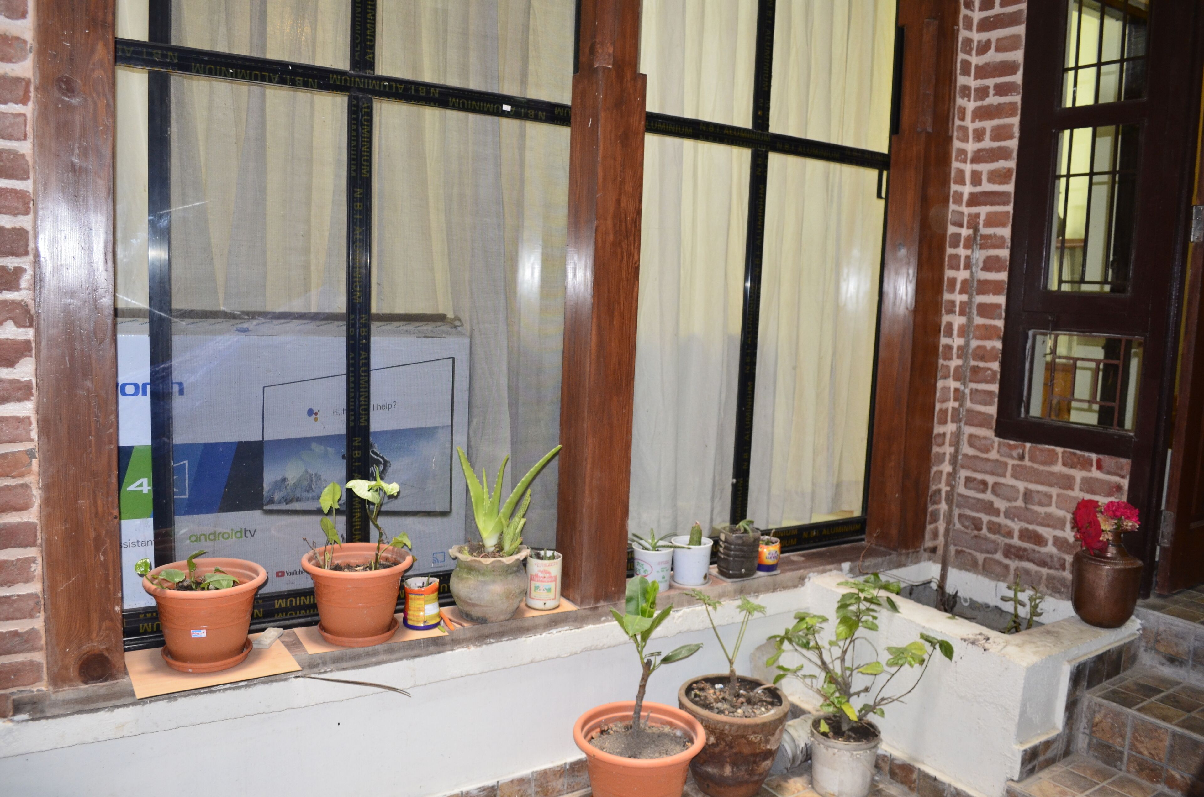 Tanani Newa Home