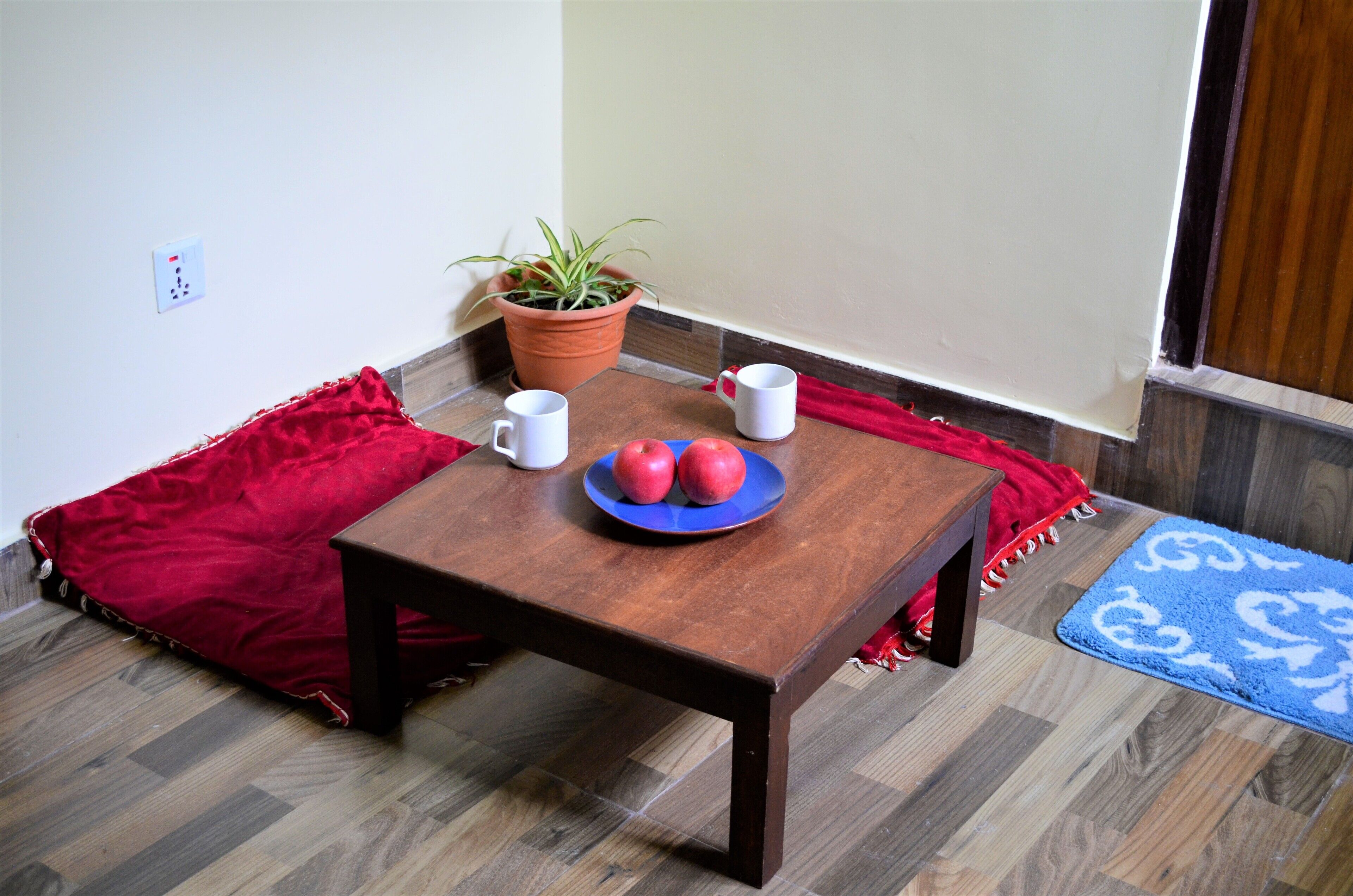Tanani Newa Home