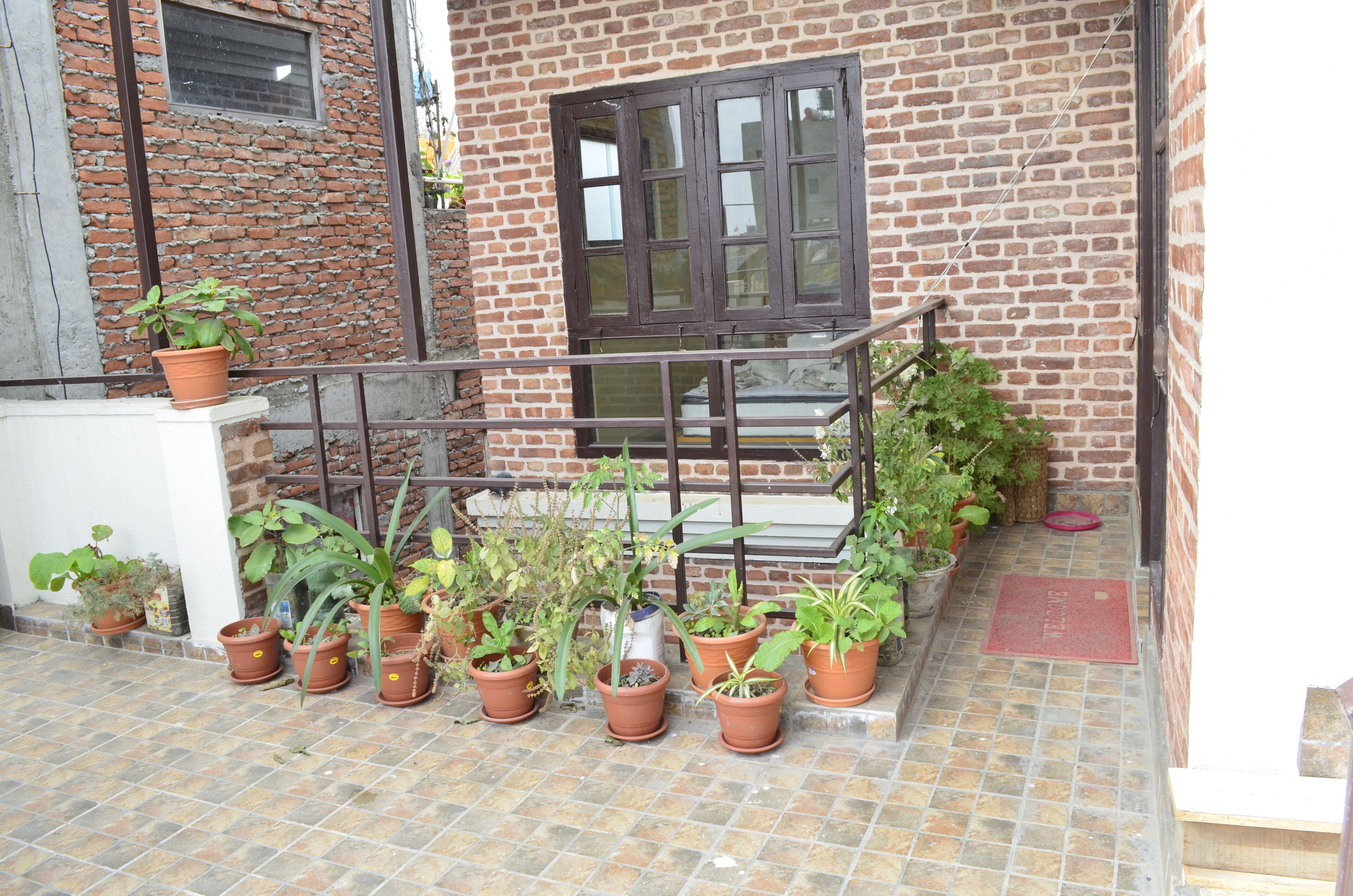 Tanani Newa Home