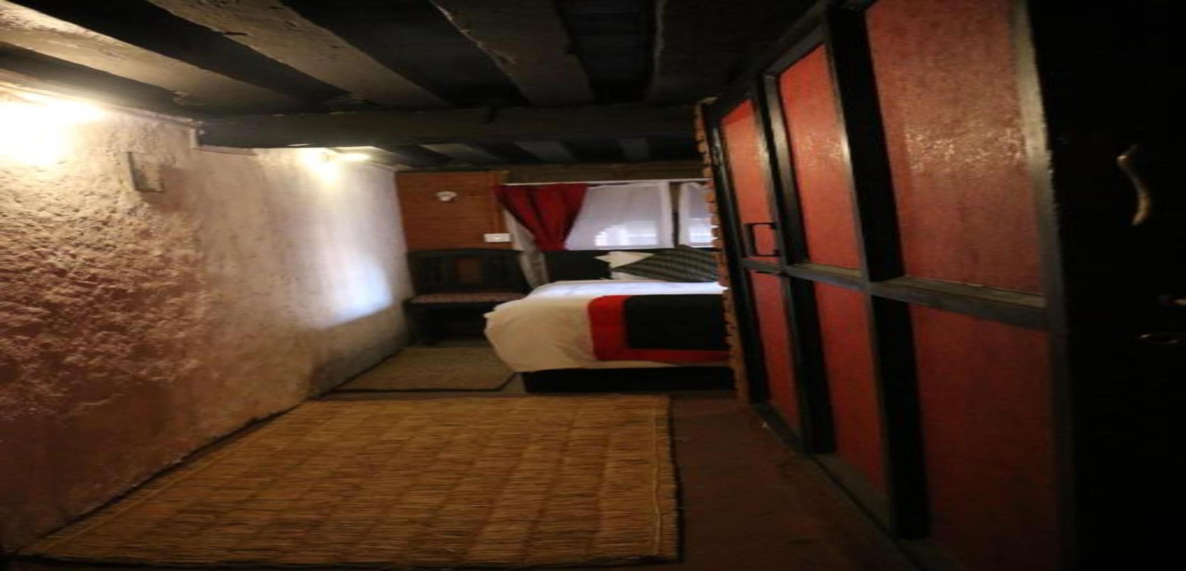 The Heera Inn