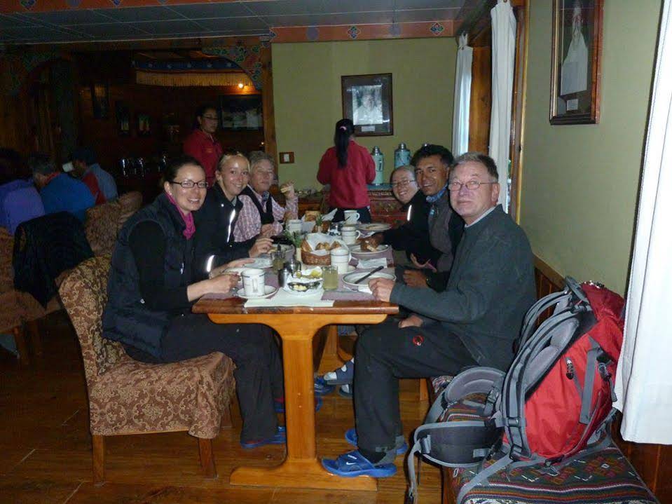 Everest Summit Lodge Monjo