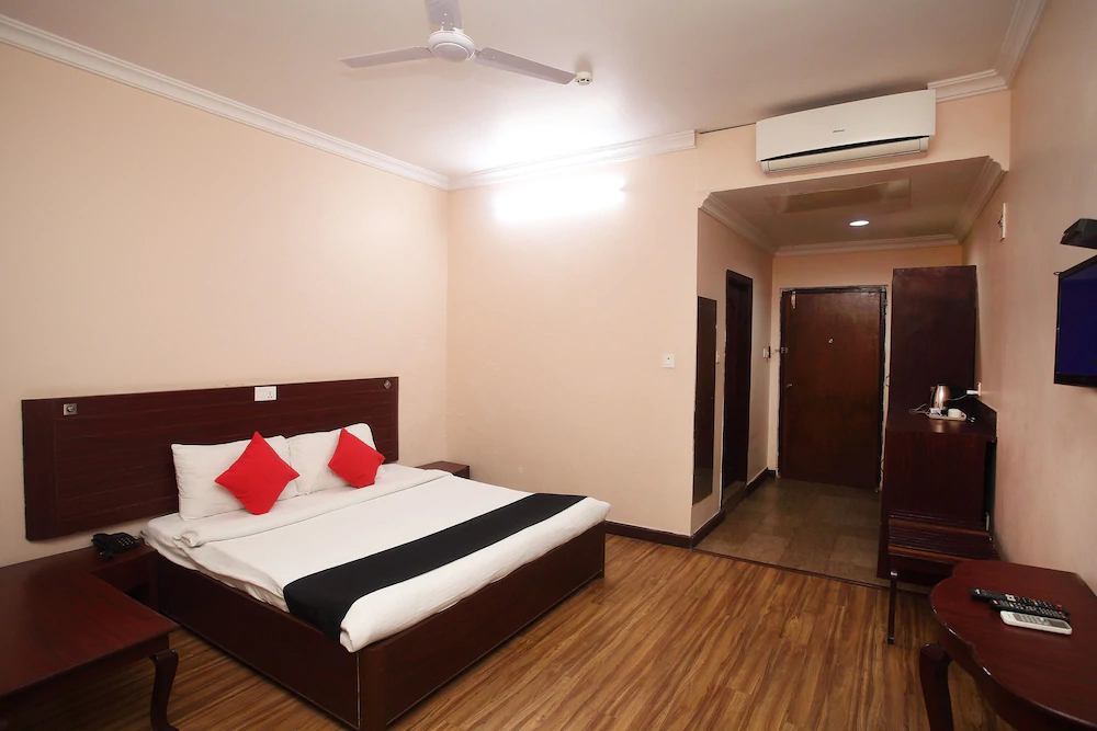 Hotel Sneha by OYO Rooms