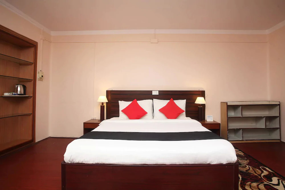 Hotel Sneha by OYO Rooms