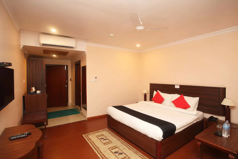 Hotel Sneha by OYO Rooms