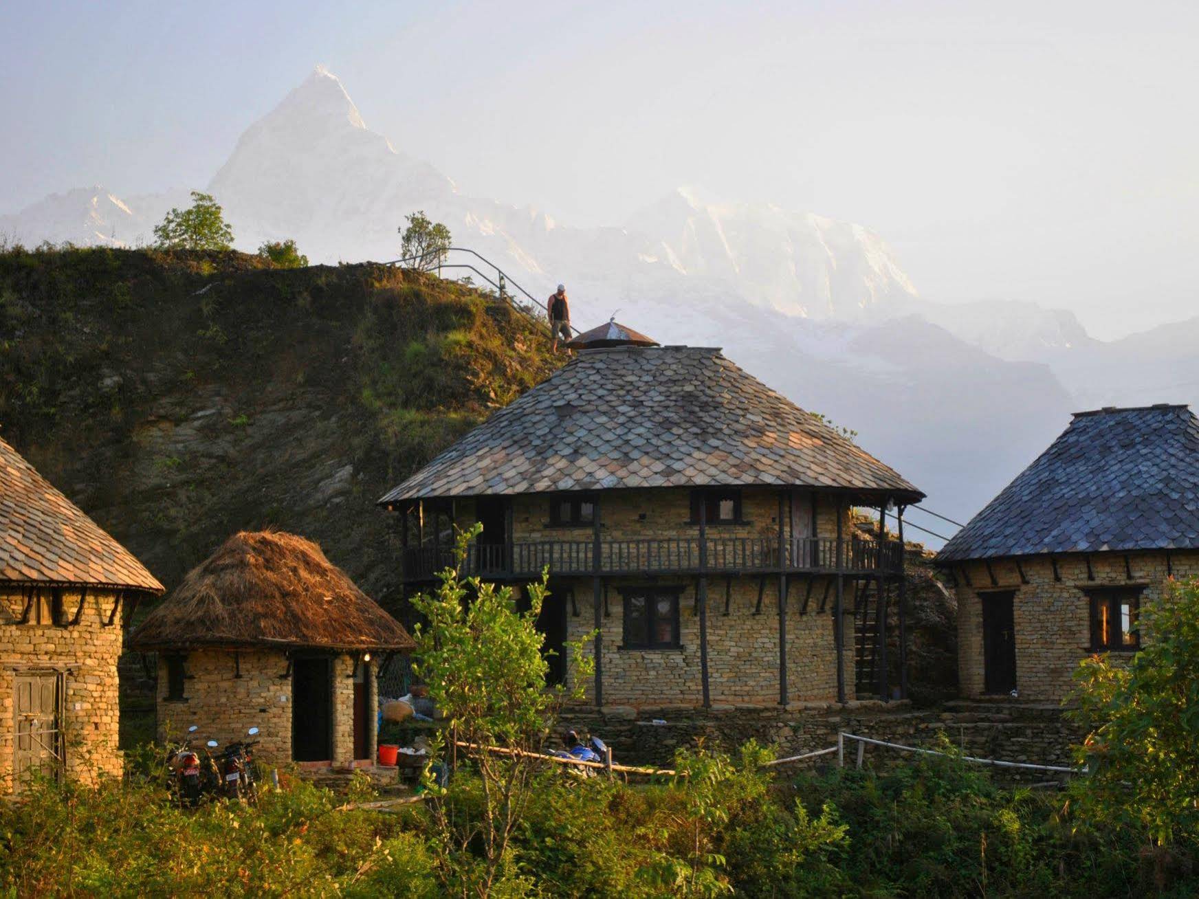 Bhanjyang Village Lodge